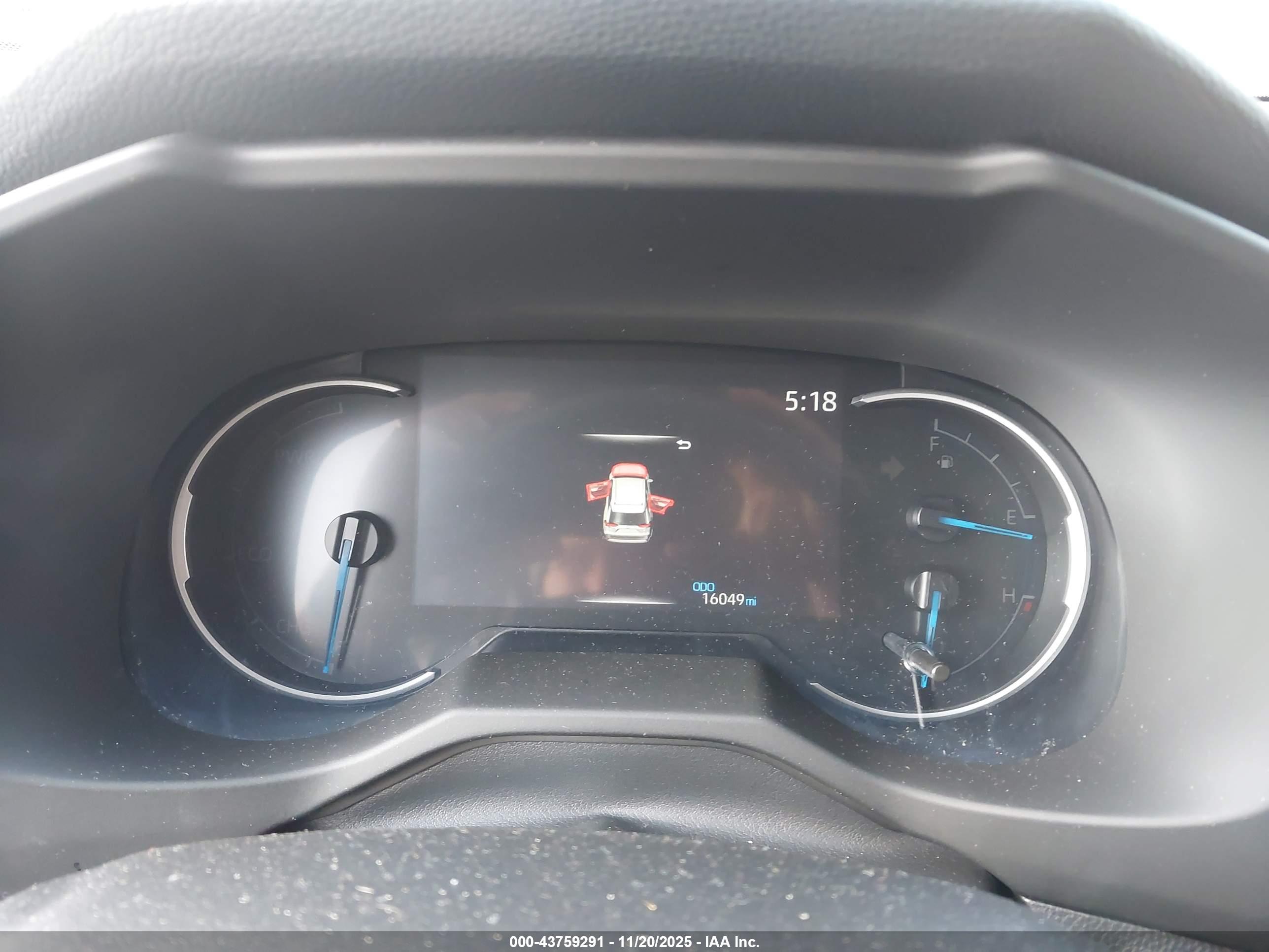 TOYOTA RAV4 image 7