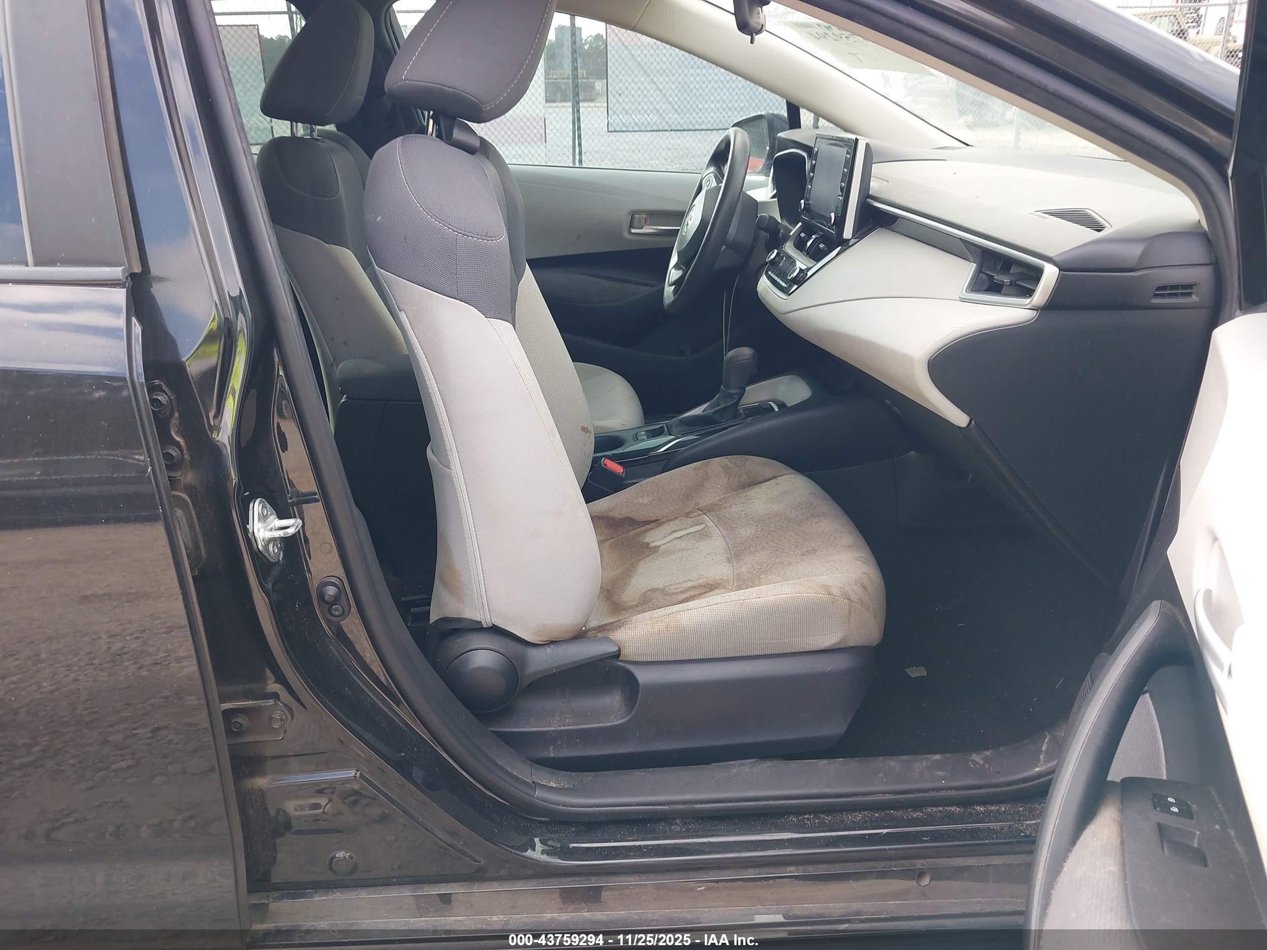 TOYOTA COROLLA image 5