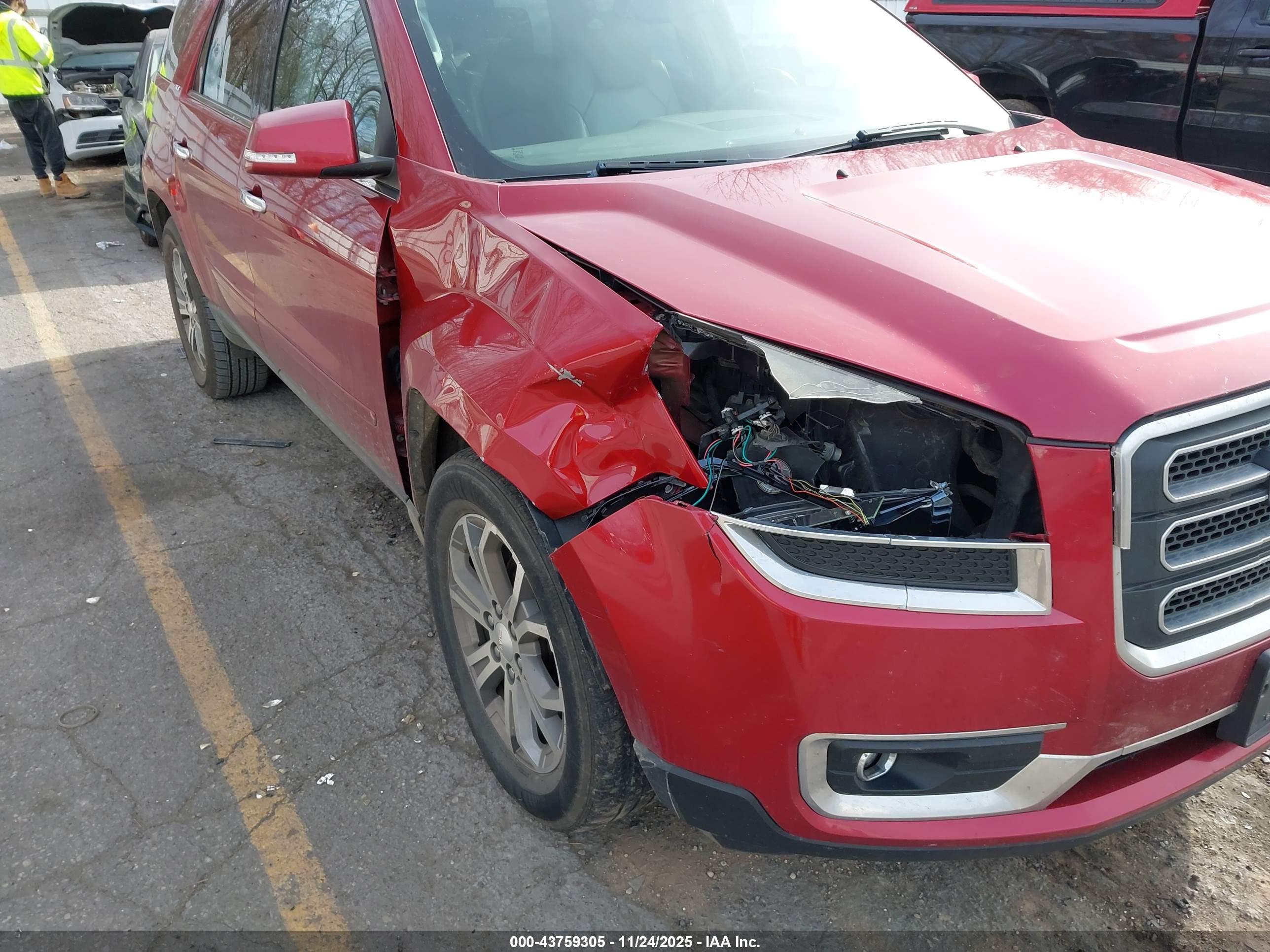 GMC ACADIA image 6