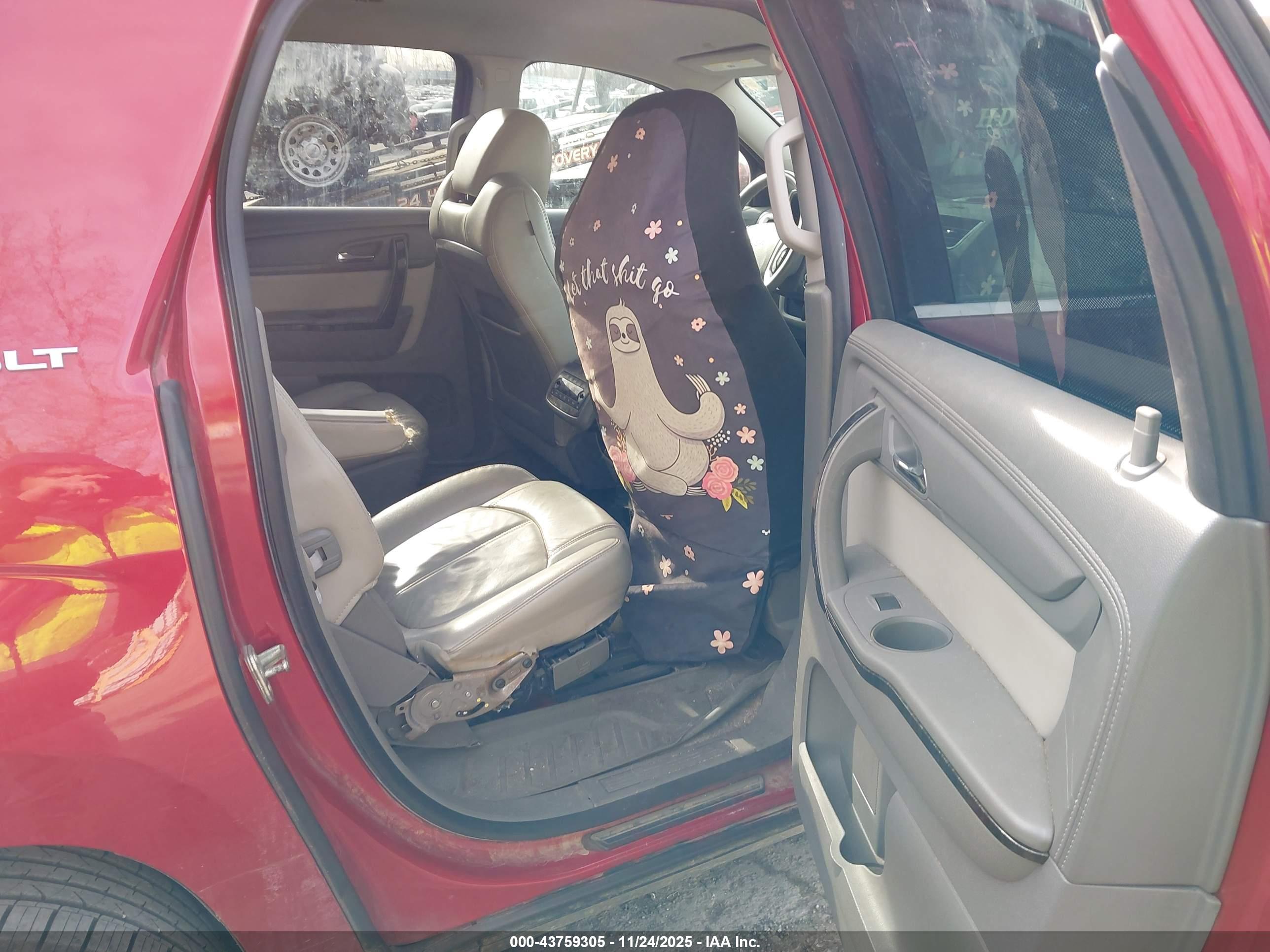 GMC ACADIA image 8