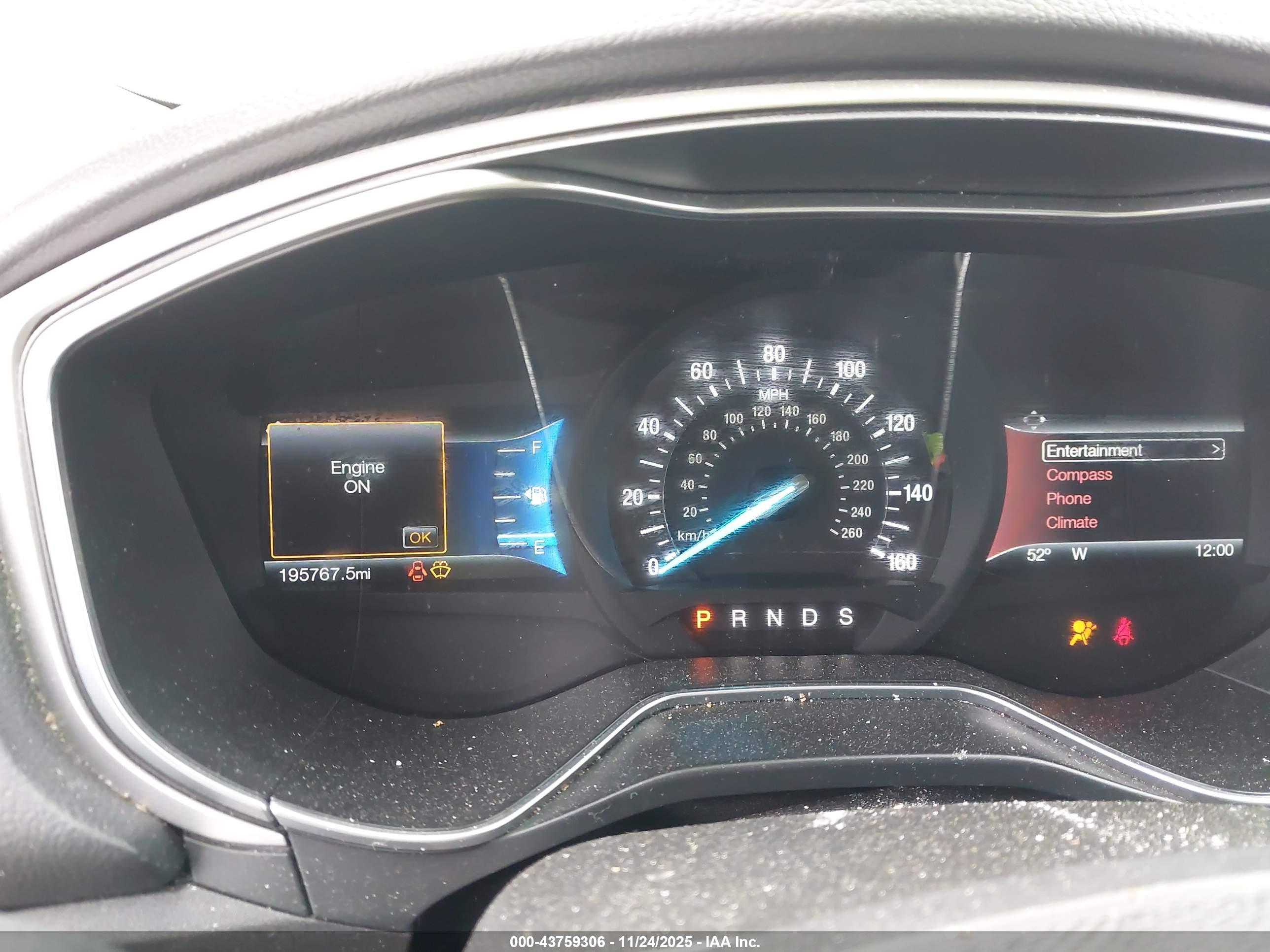 FORD FUSION image 7