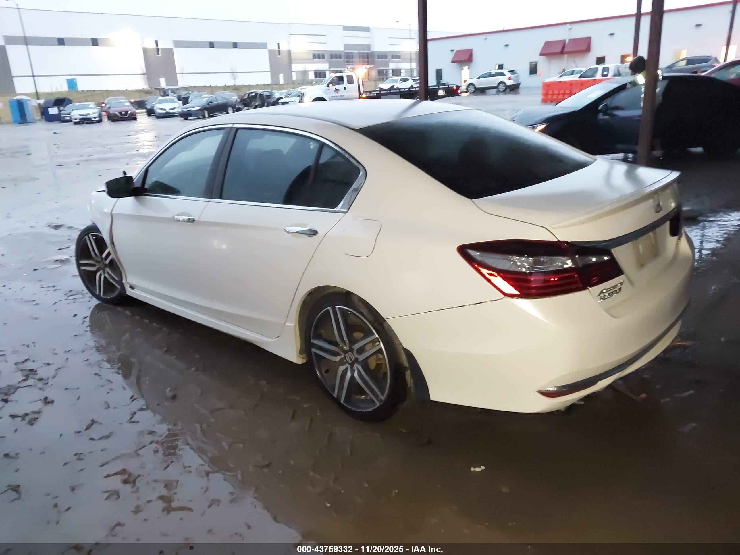 HONDA ACCORD image 3