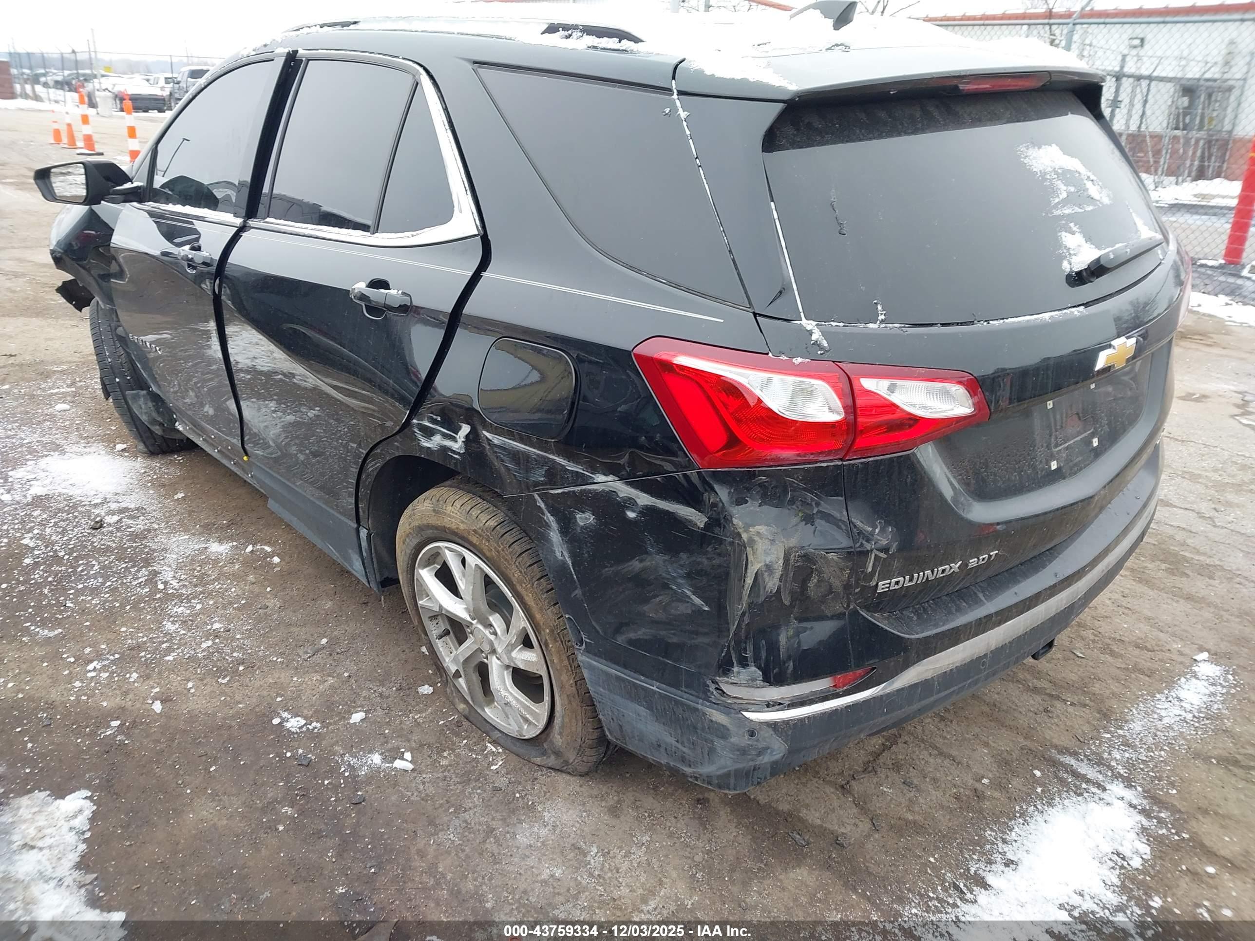 CHEVROLET EQUINOX image 3