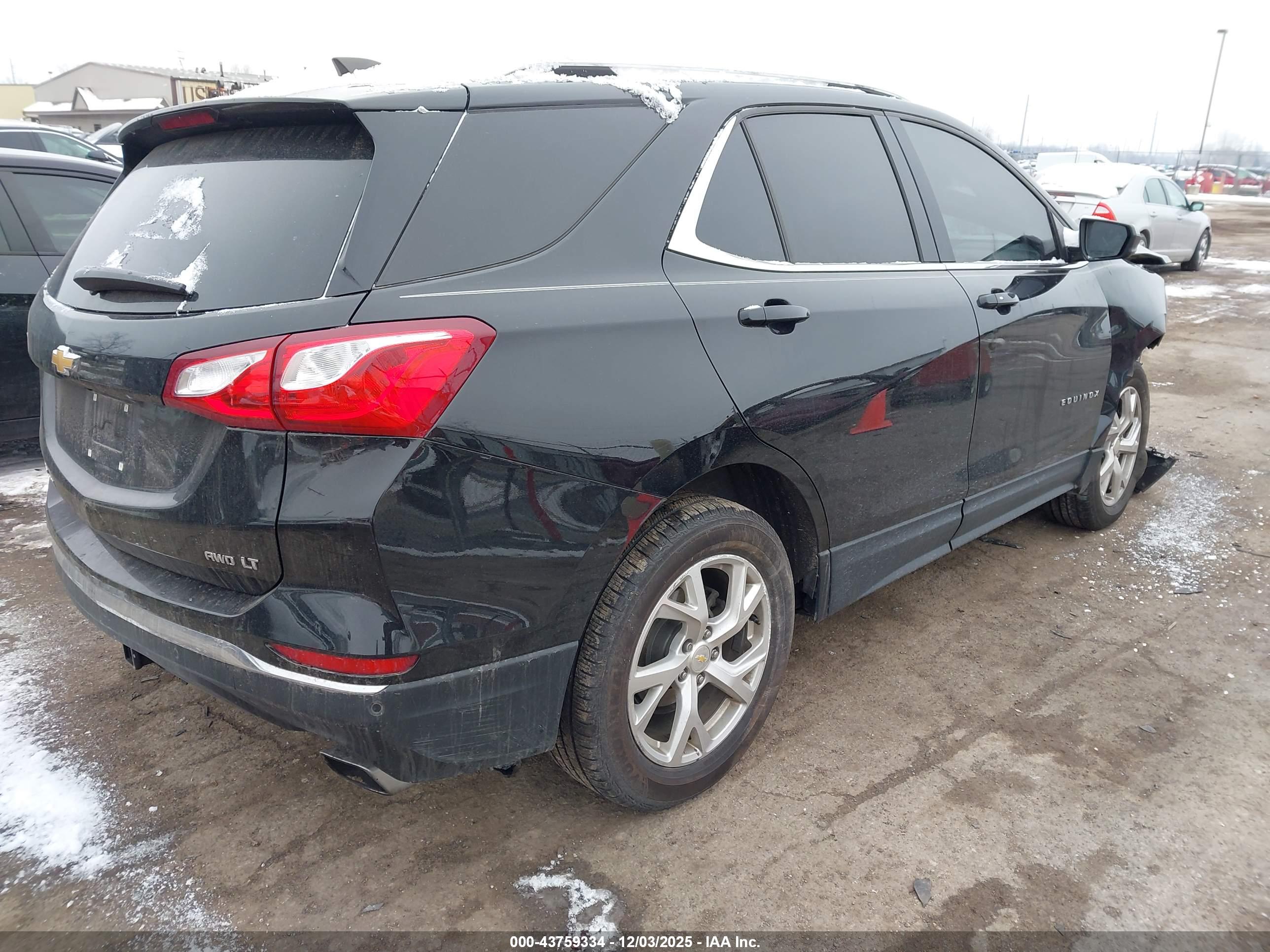 CHEVROLET EQUINOX image 4
