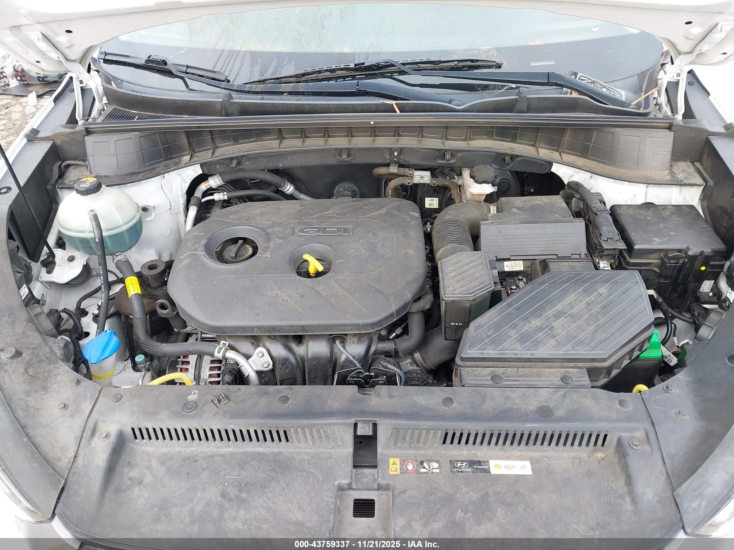 HYUNDAI TUCSON image 10