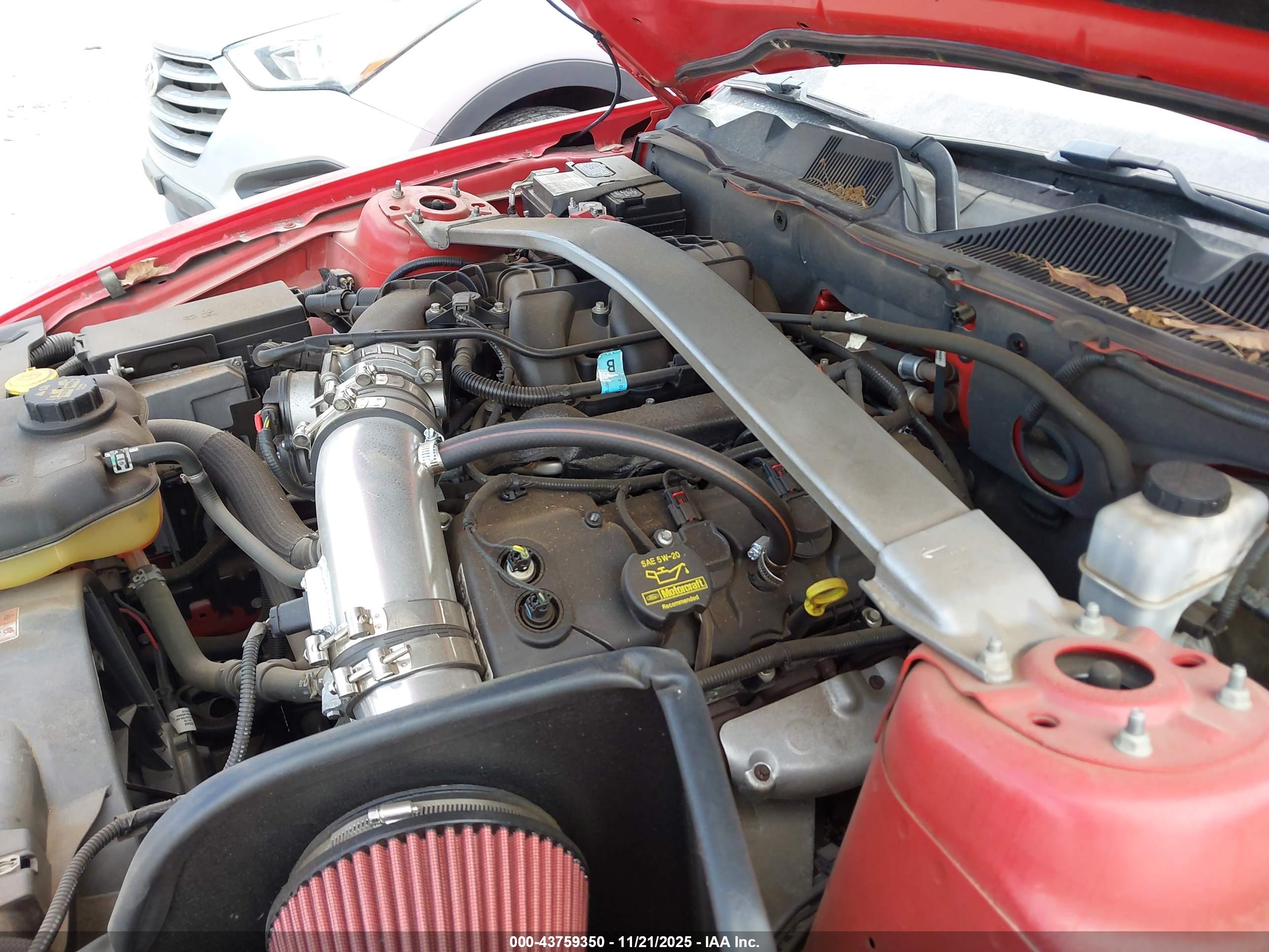 FORD MUSTANG image 10