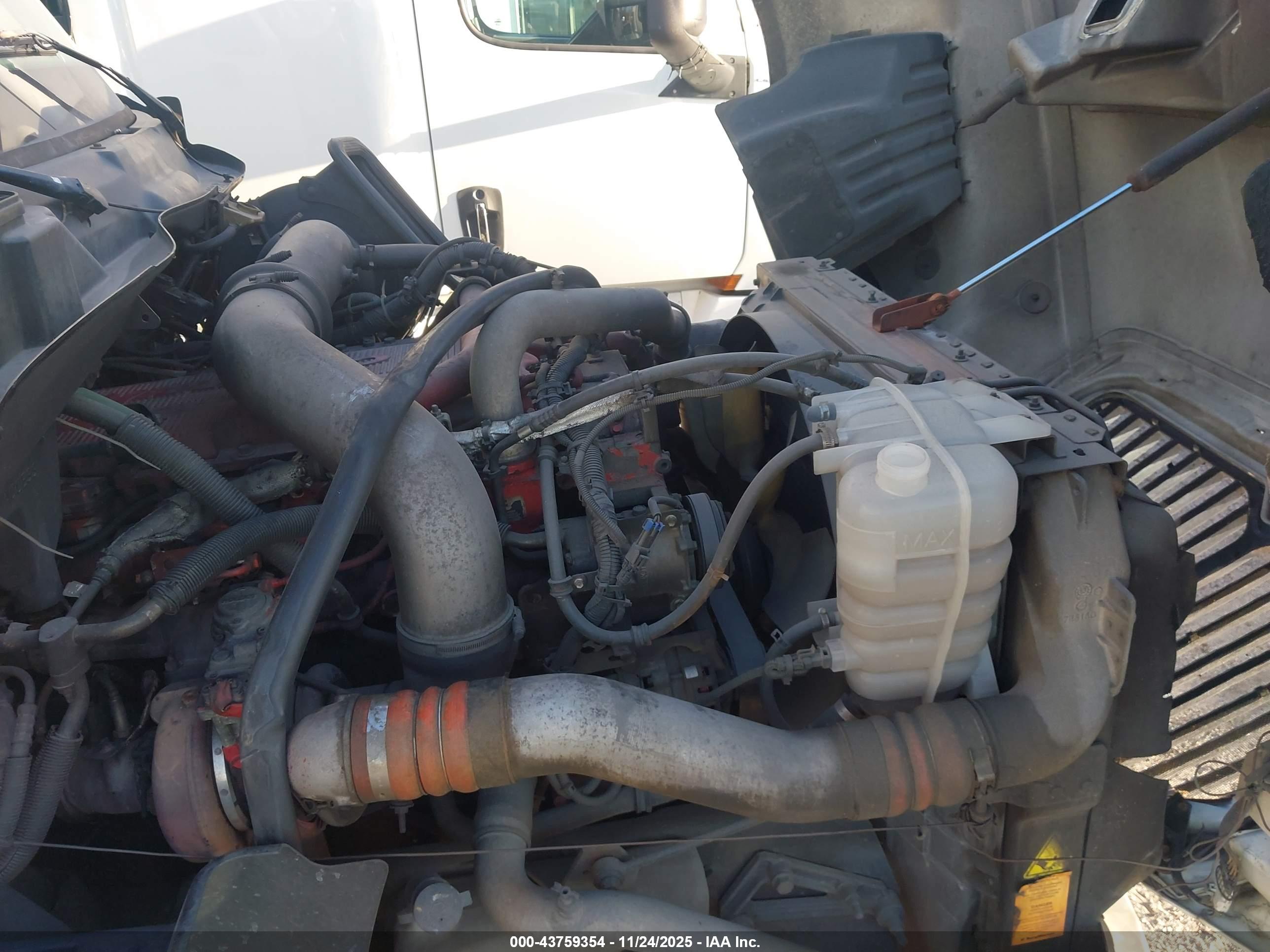 INTERNATIONAL PROSTAR image 10