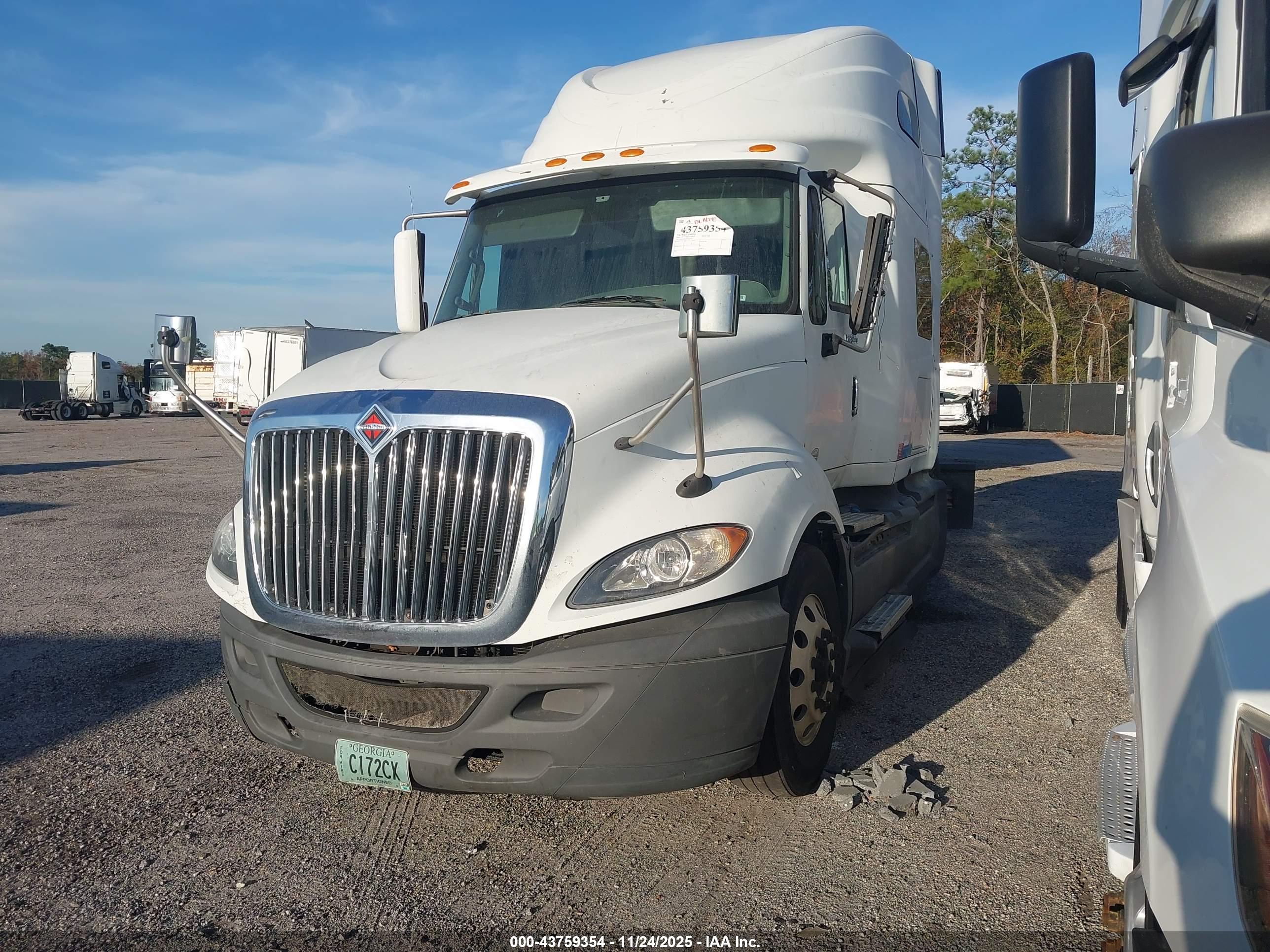 INTERNATIONAL PROSTAR image 2