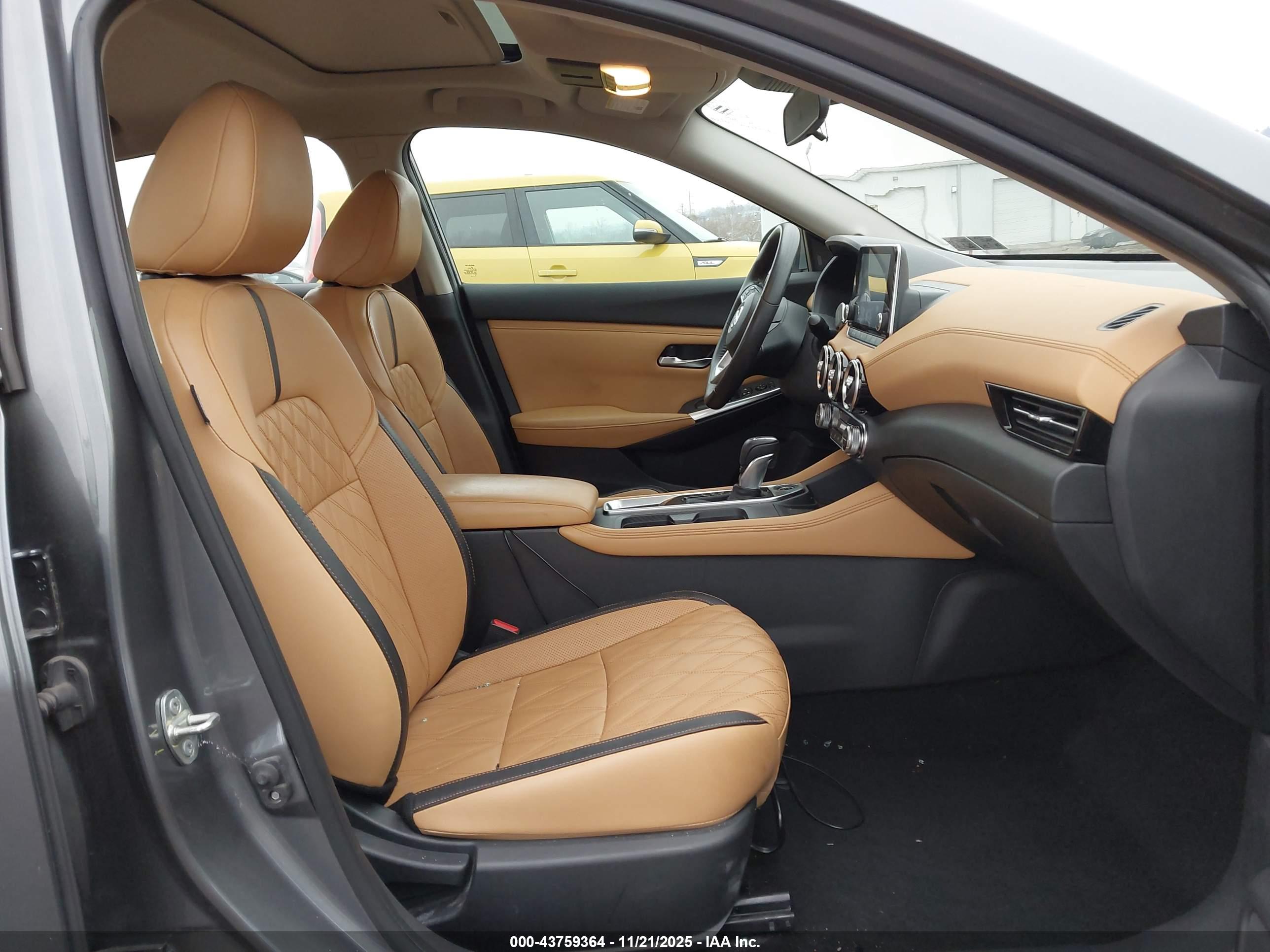 NISSAN SENTRA image 5