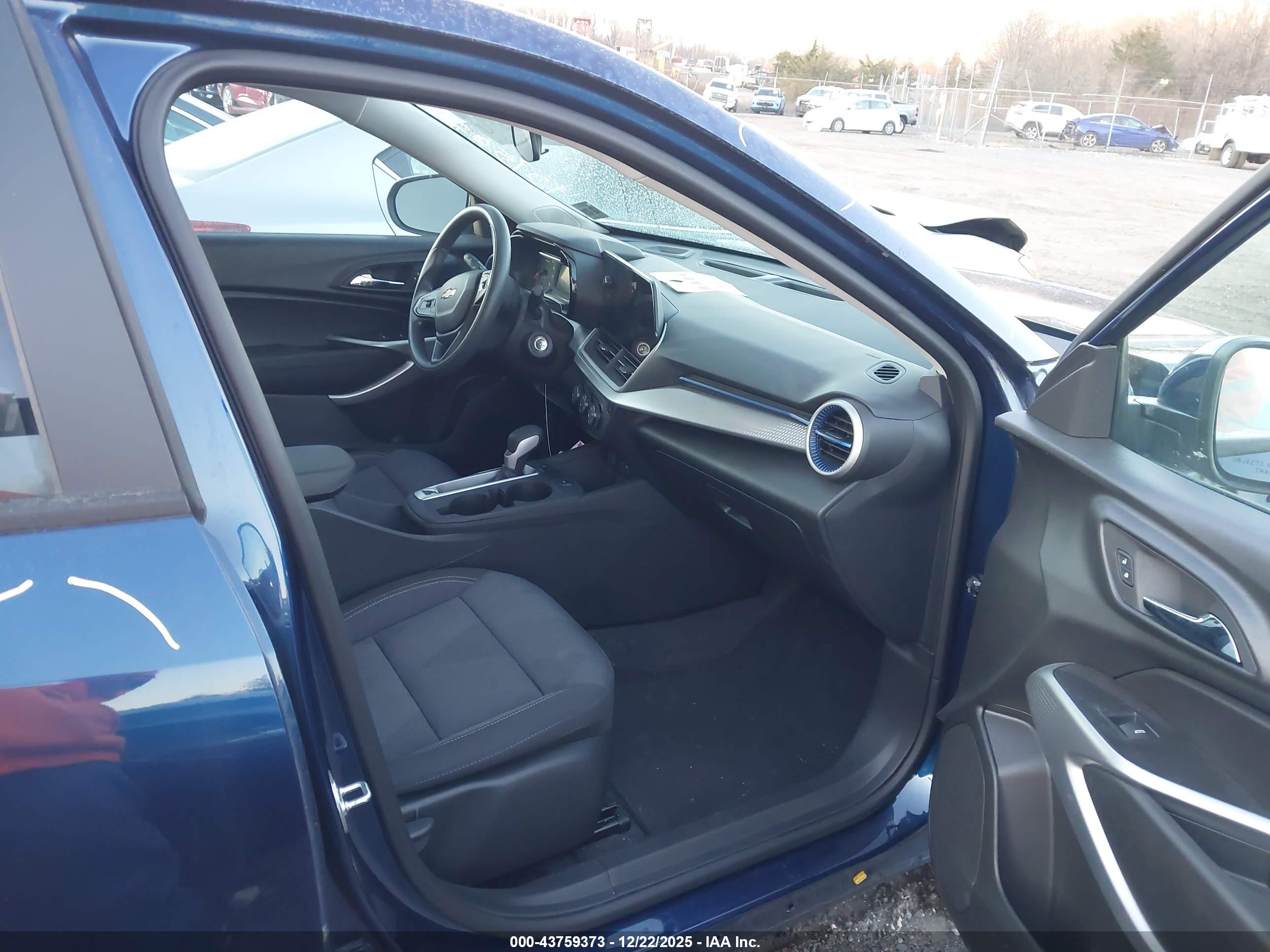 CHEVROLET TRAX image 5