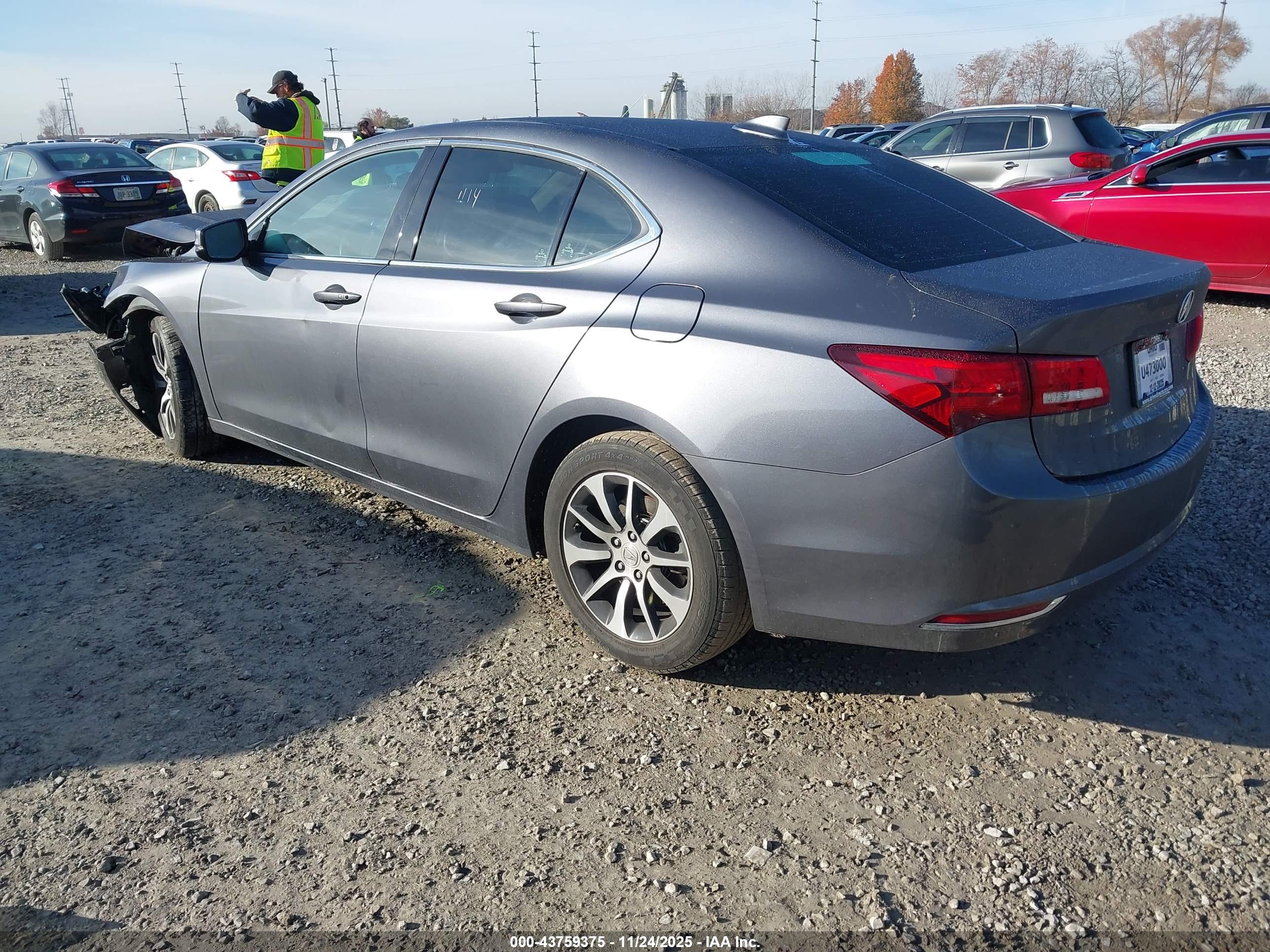 ACURA TLX image 3