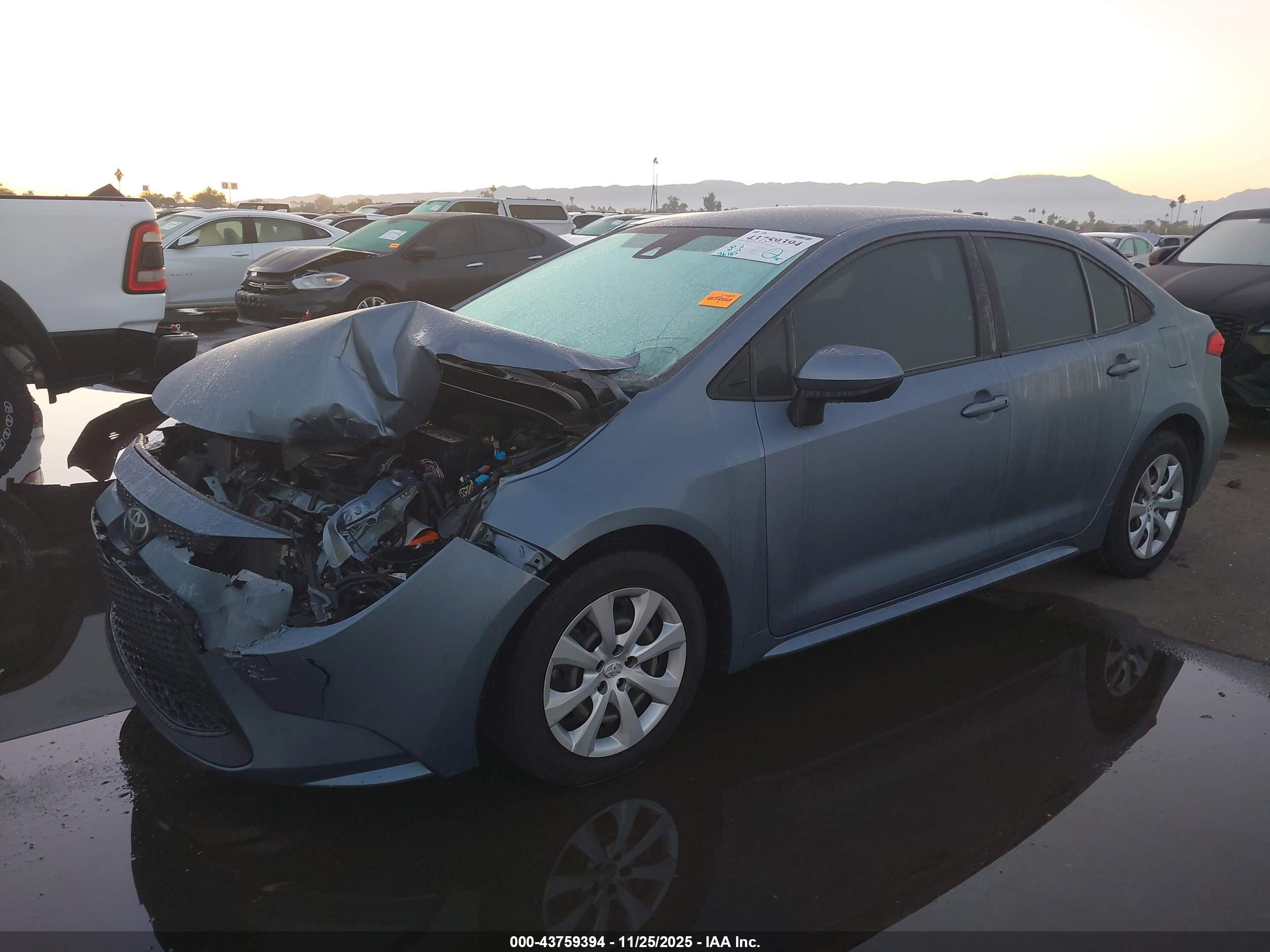 TOYOTA COROLLA image 2