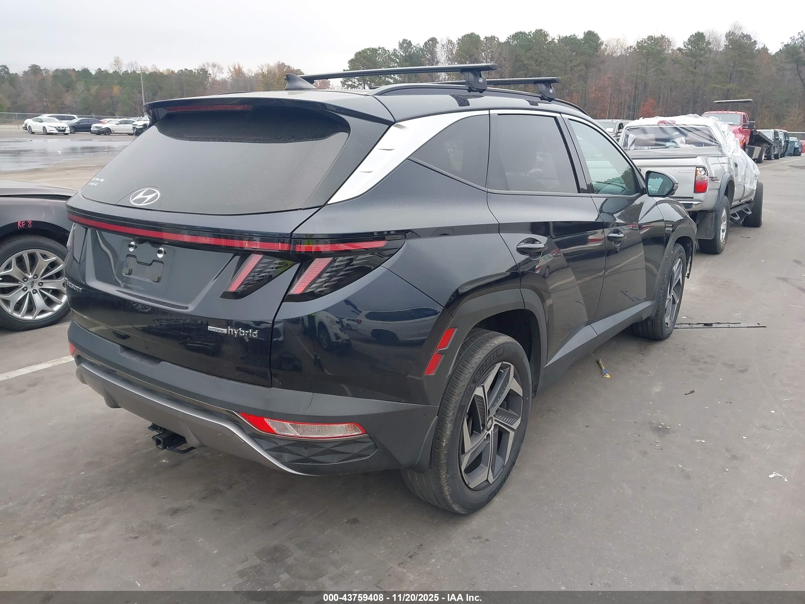 HYUNDAI TUCSON image 4