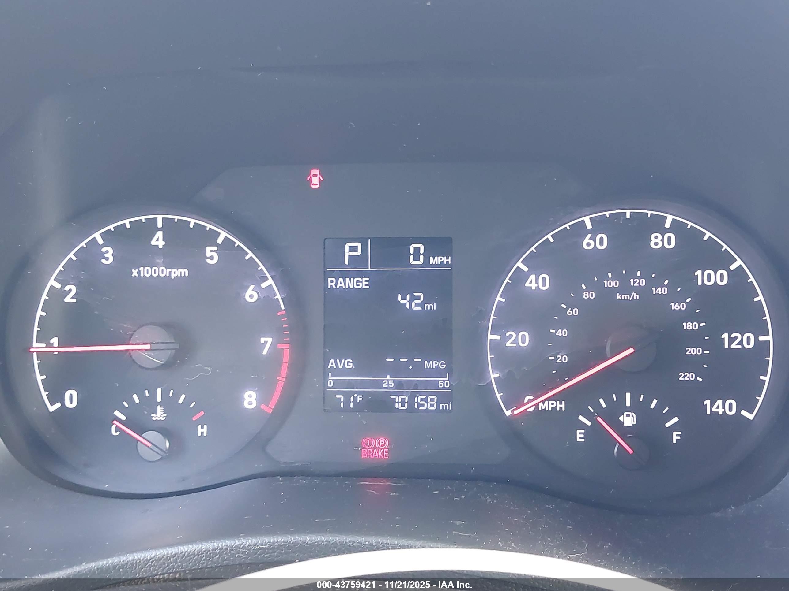 HYUNDAI ACCENT image 7