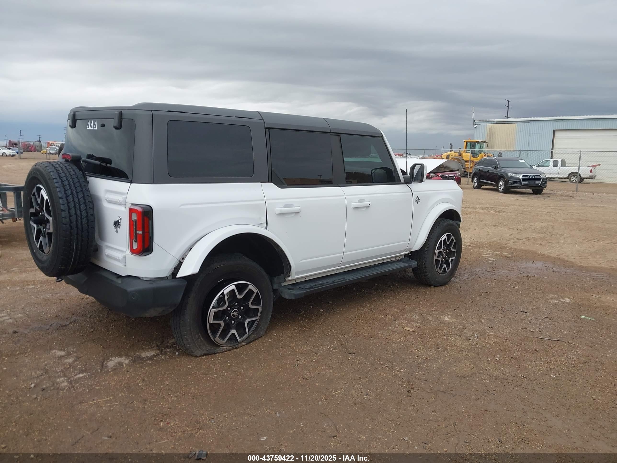 FORD BRONCO image 4