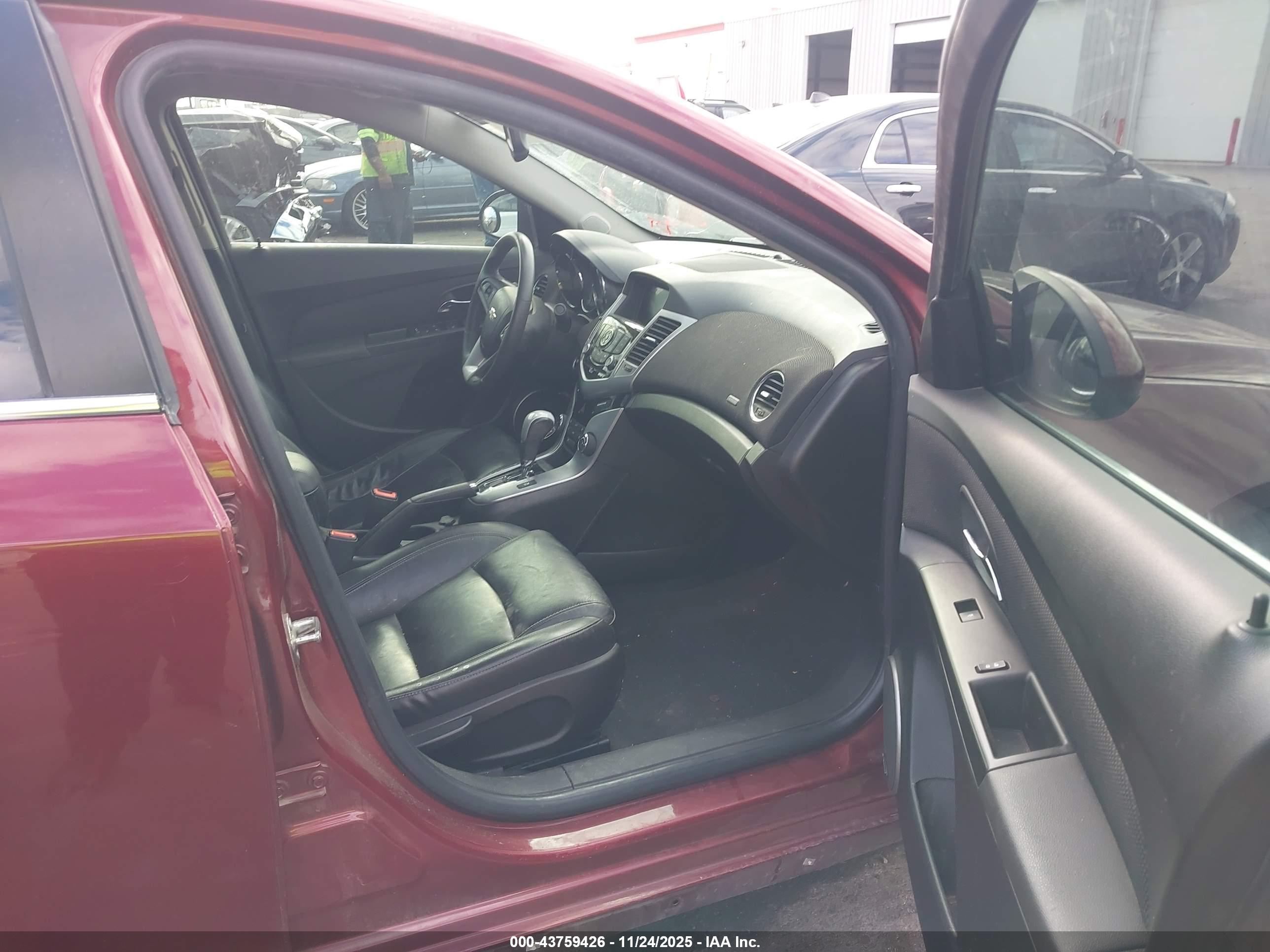 CHEVROLET CRUZE image 5