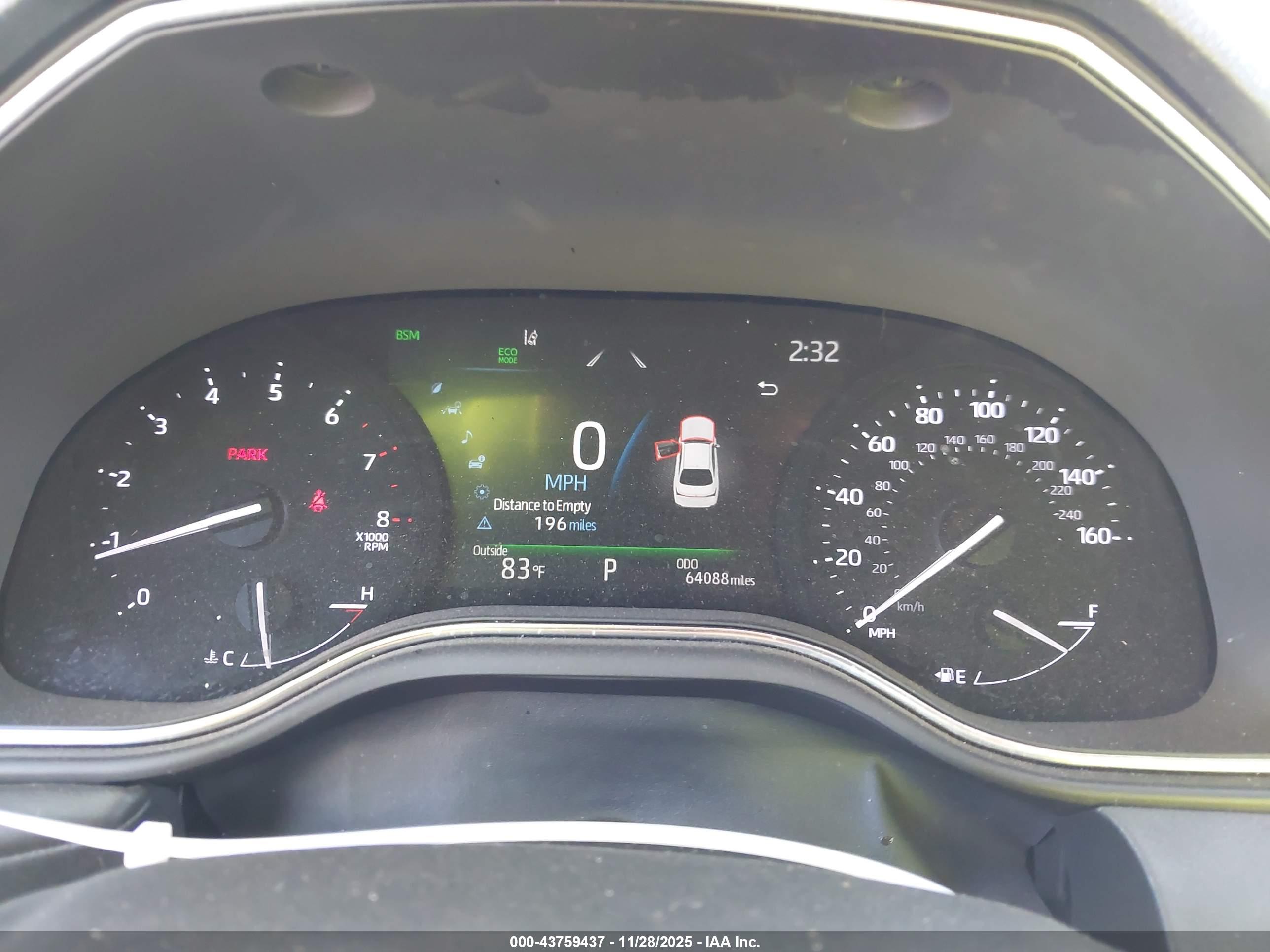 TOYOTA AVALON image 7