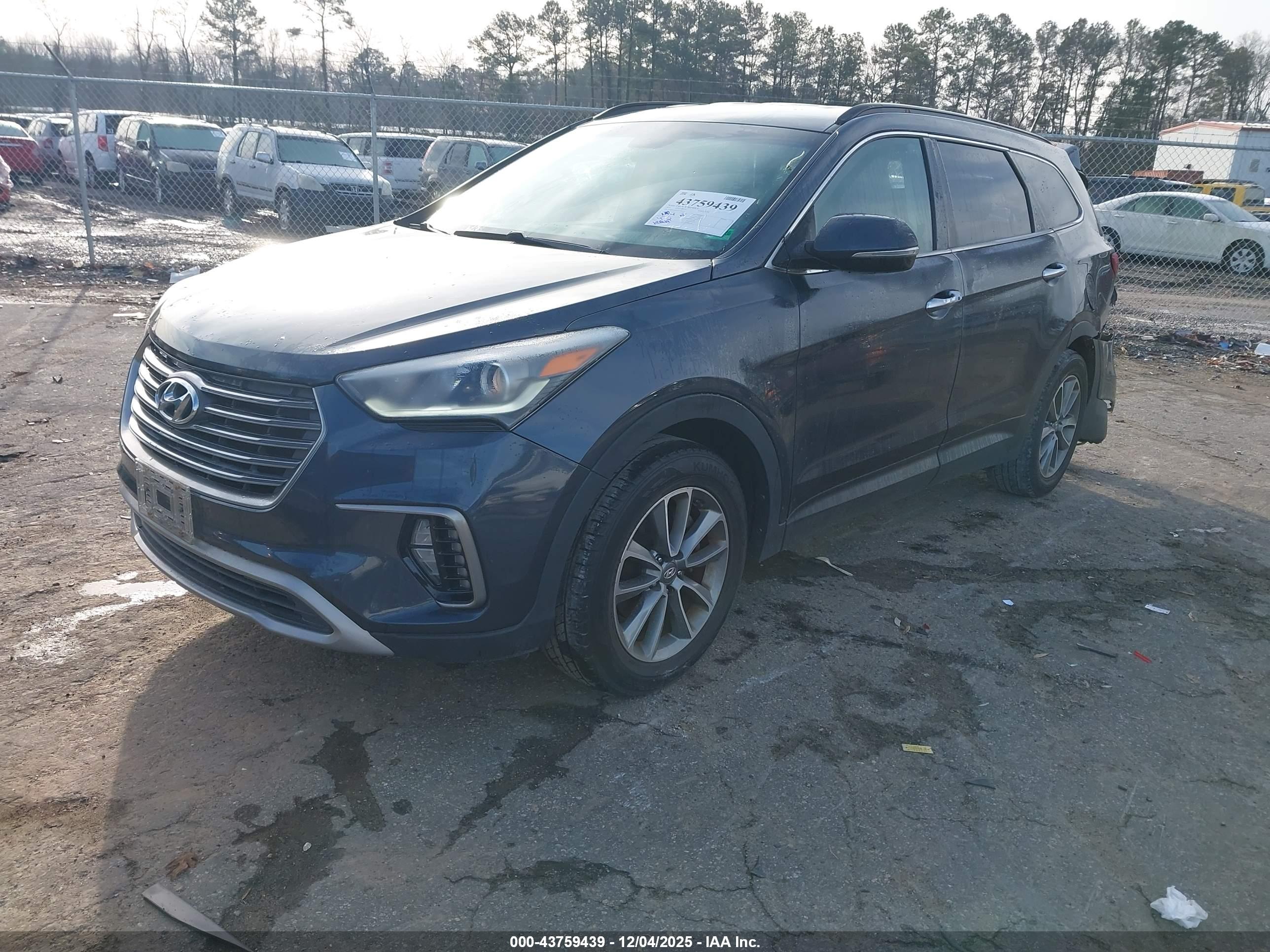 HYUNDAI SANTA image 2