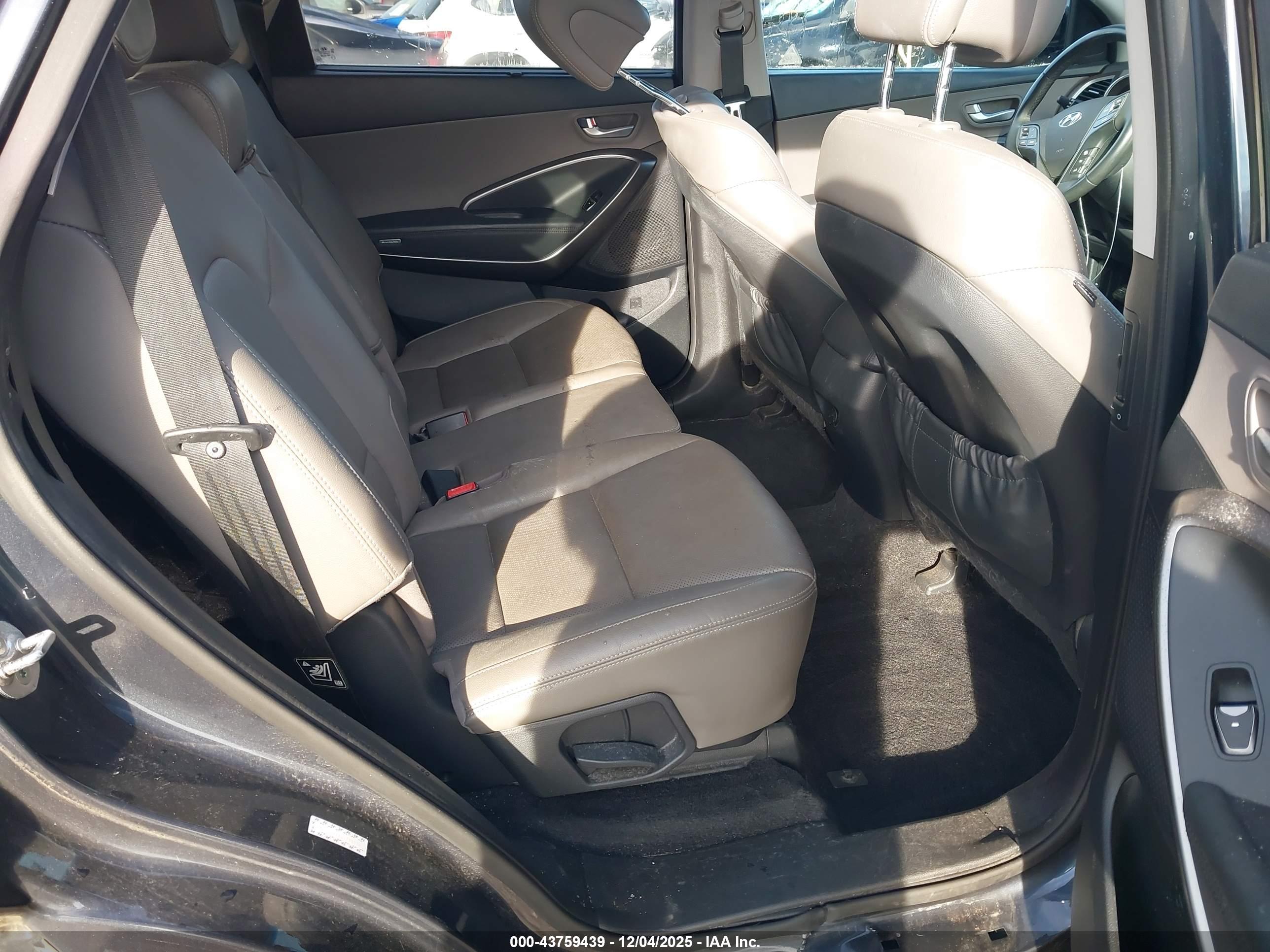 HYUNDAI SANTA image 8