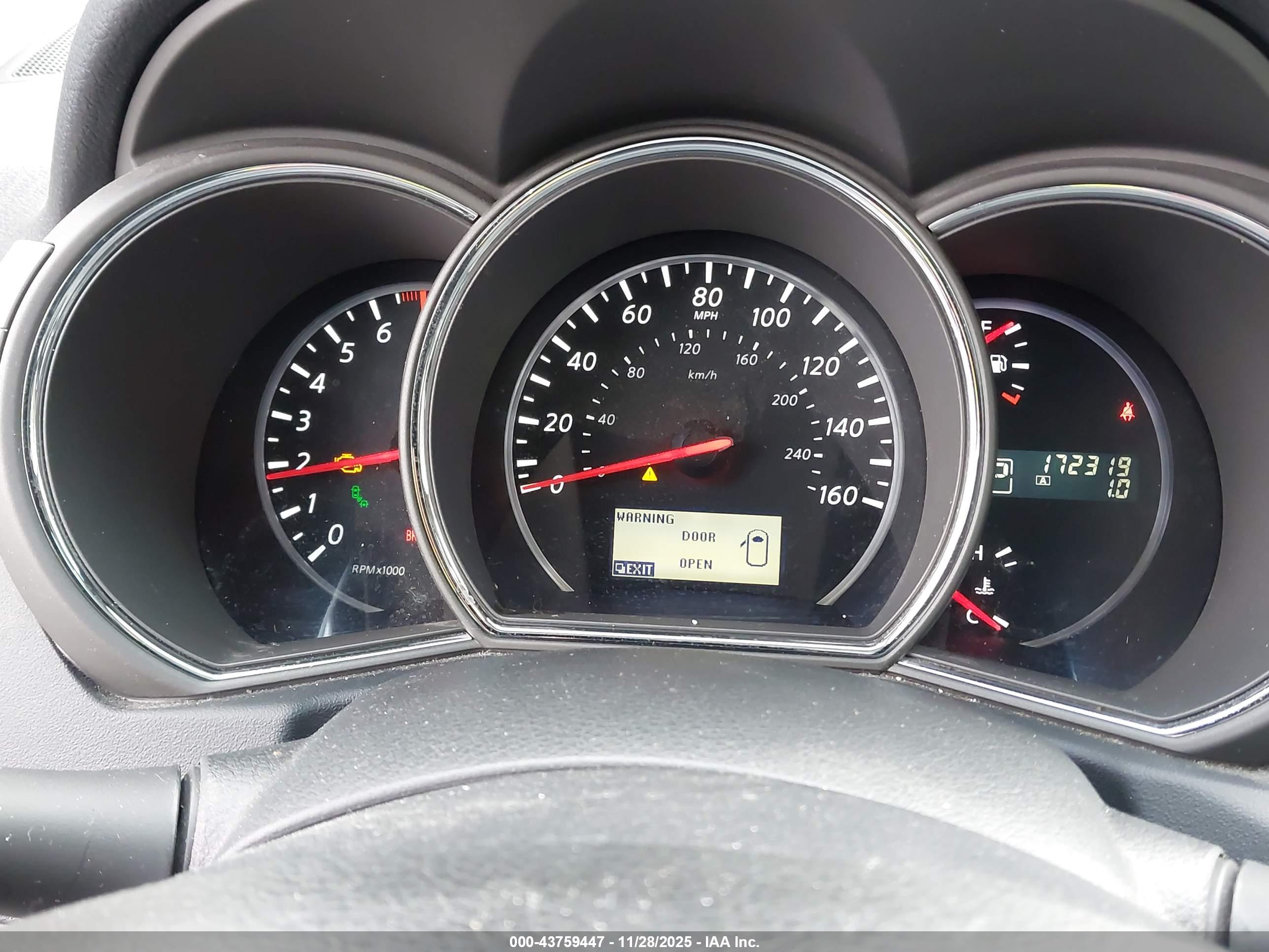 NISSAN MURANO image 7