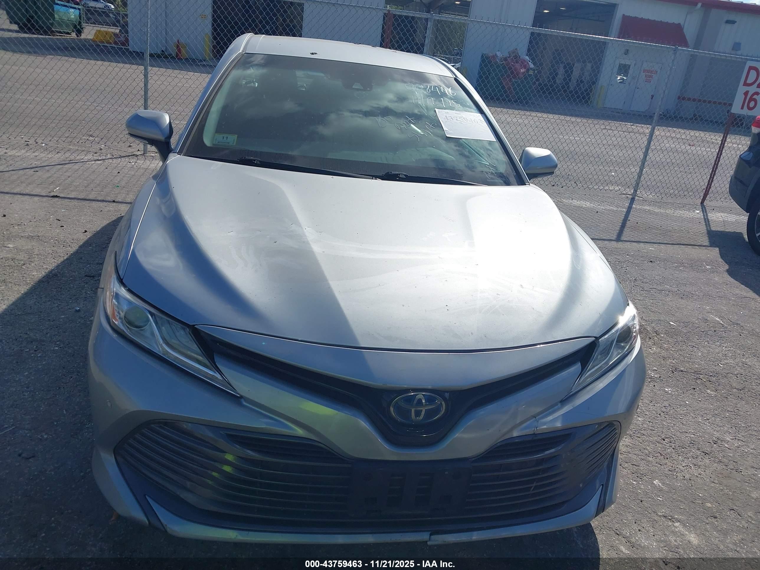TOYOTA CAMRY image 6