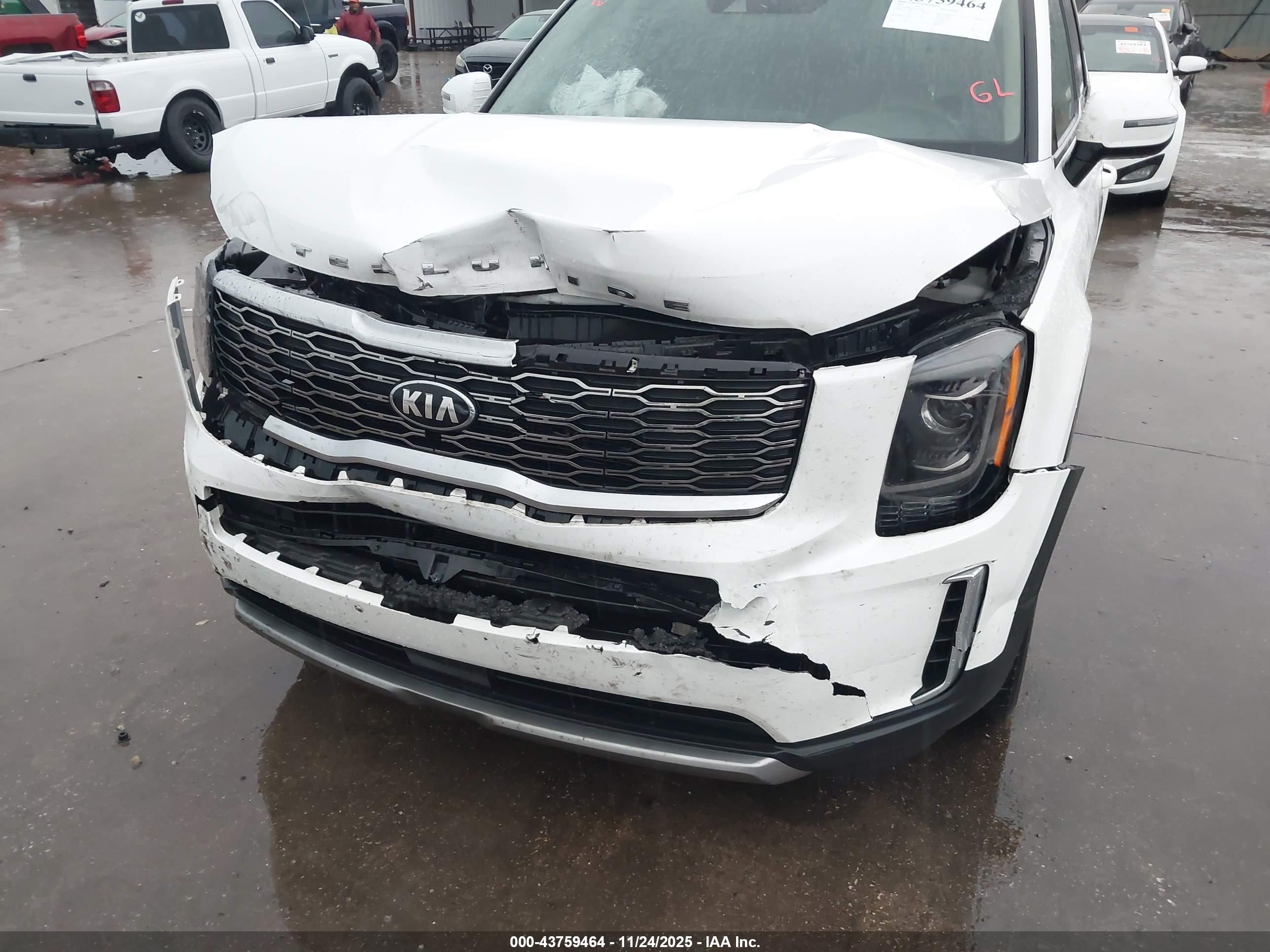 KIA TELLURIDE image 6