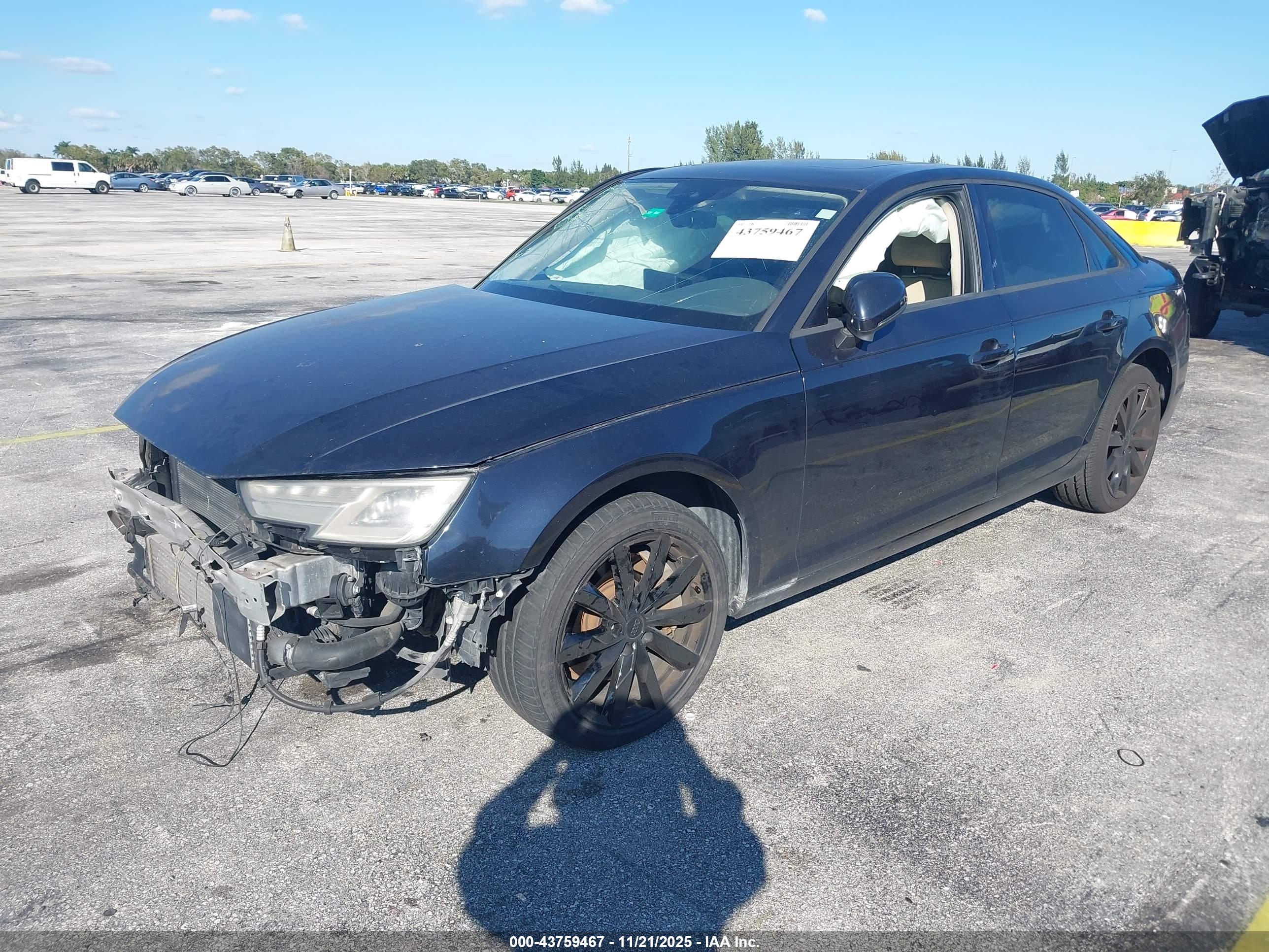 AUDI A4 image 2