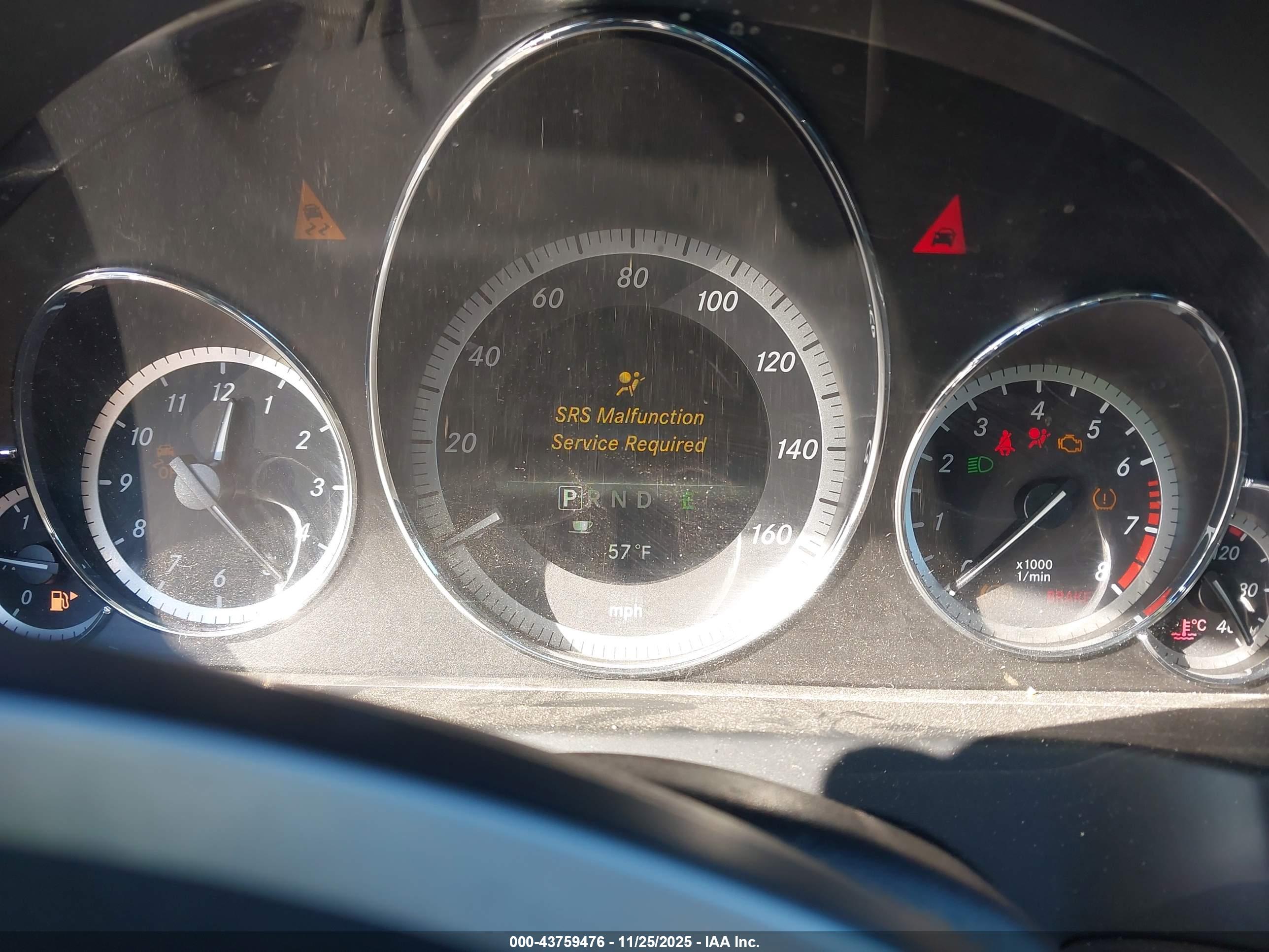 MERCEDES-BENZ E image 7