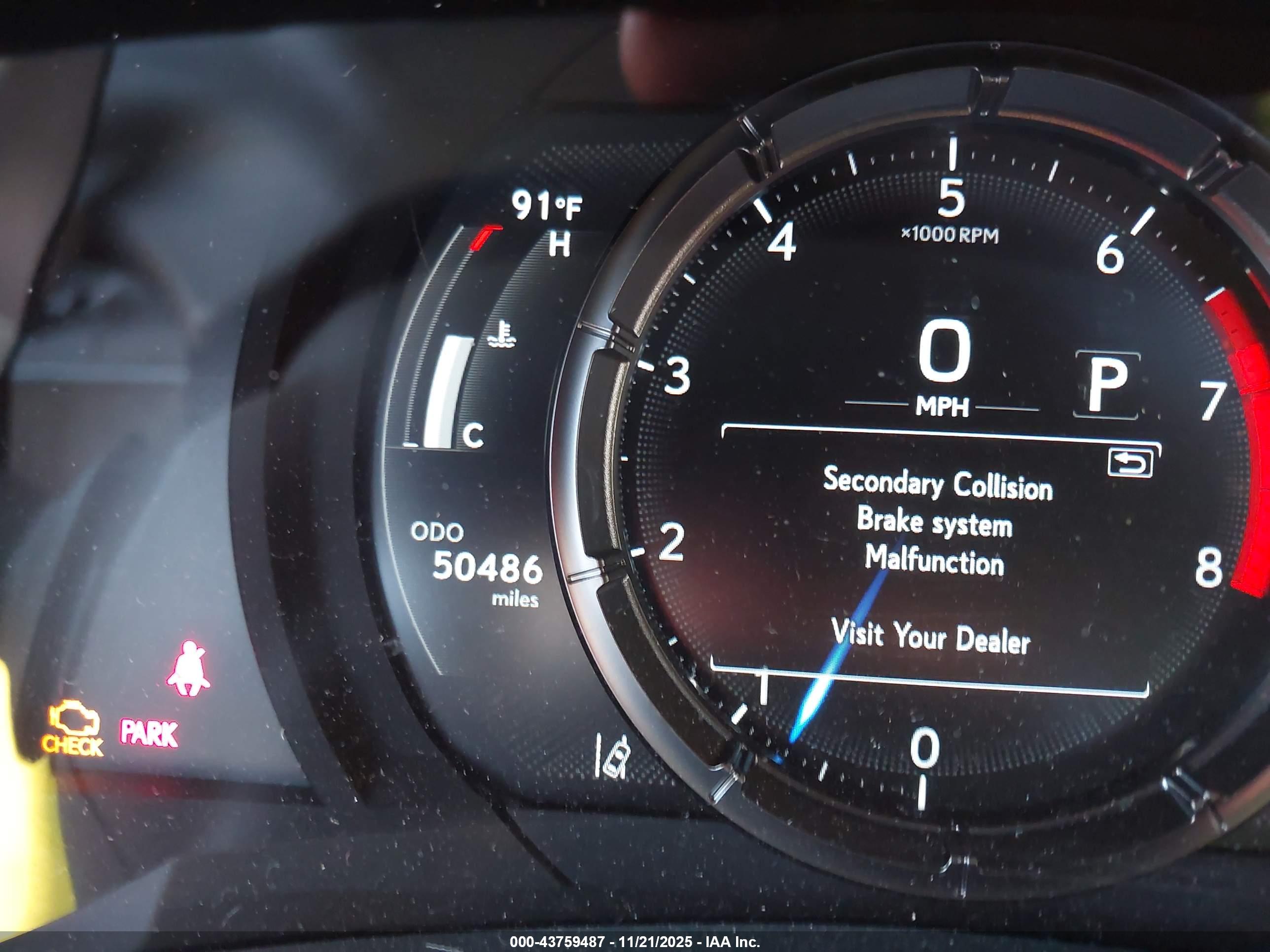 LEXUS IS image 7