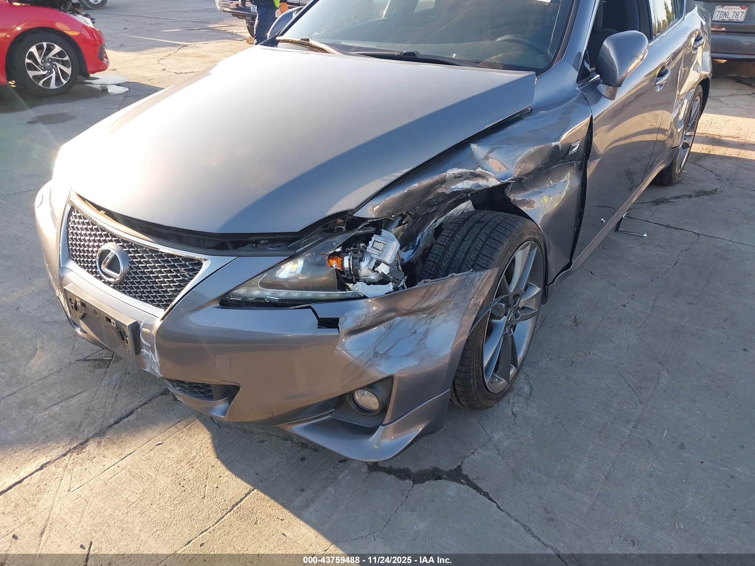 LEXUS IS image 6