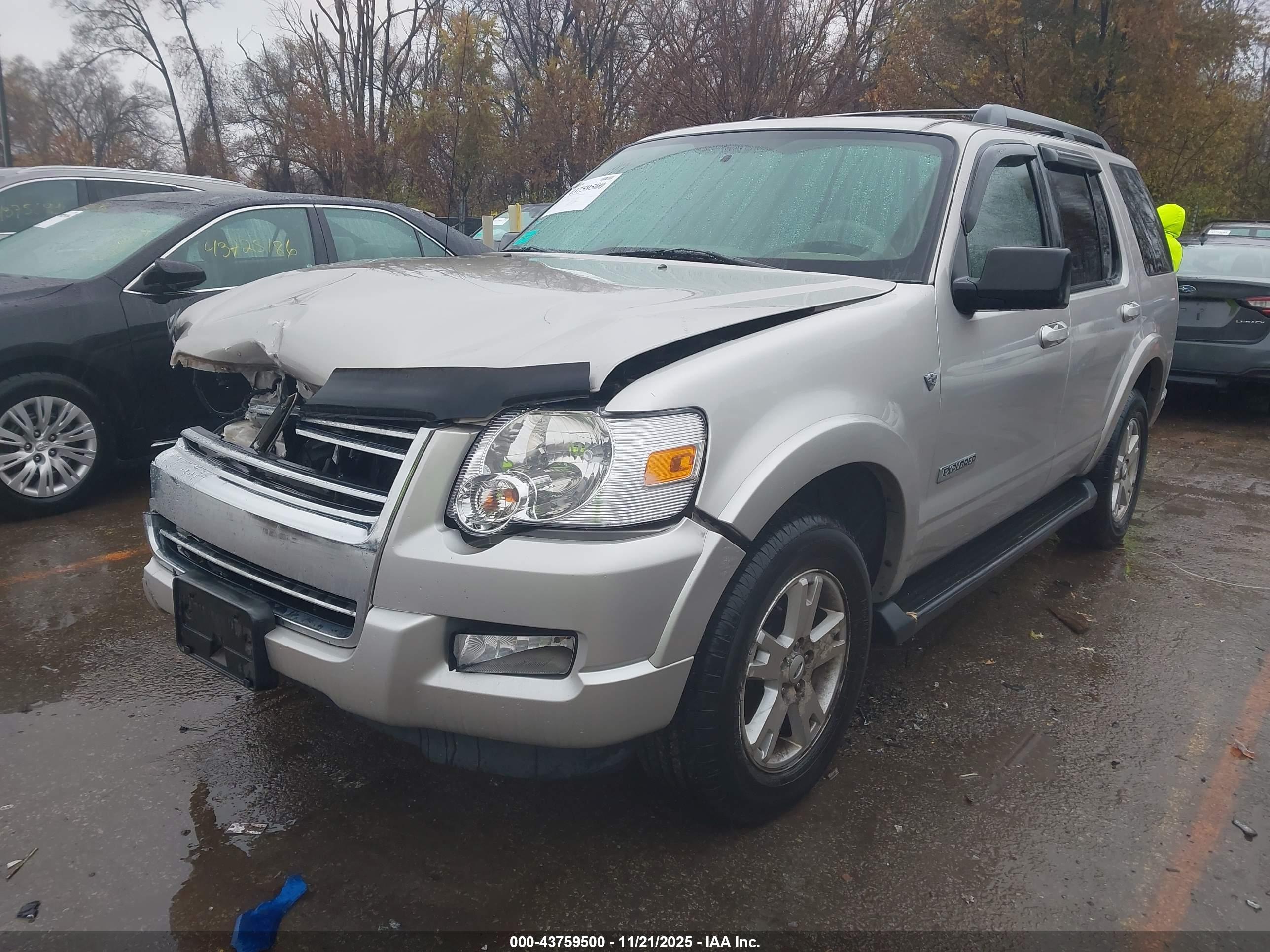 FORD EXPLORER image 2