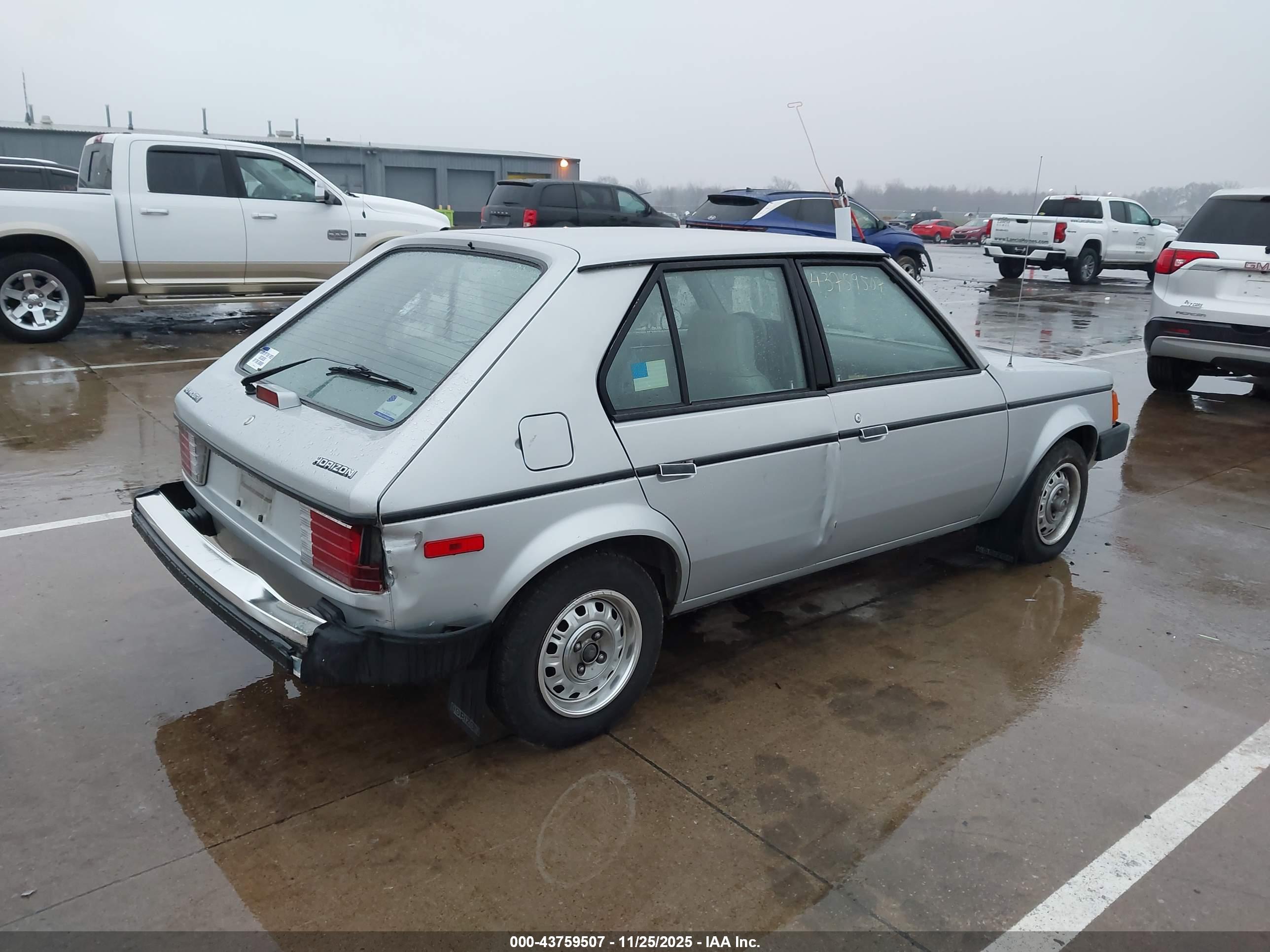 PLYMOUTH HORIZON image 4