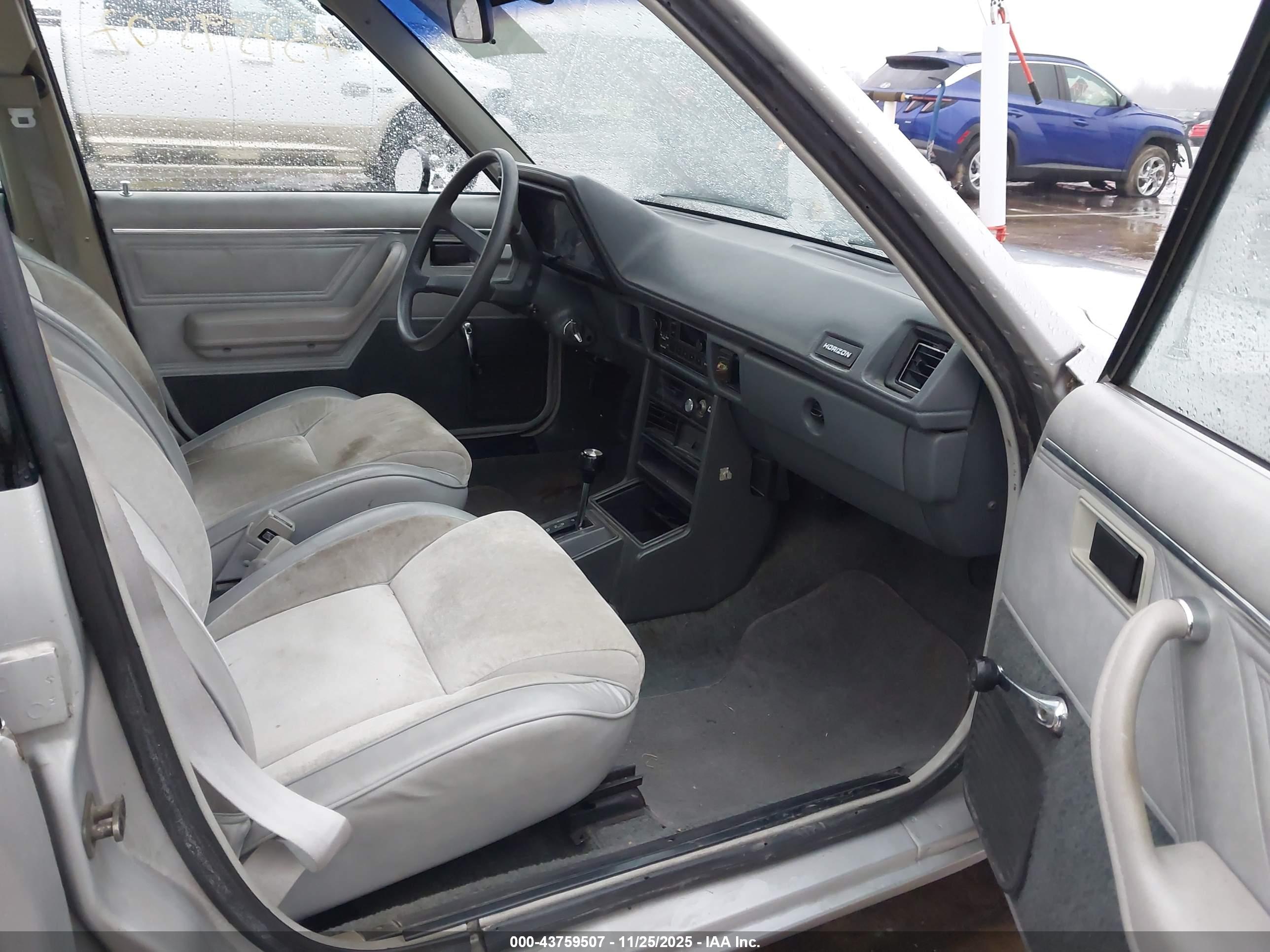PLYMOUTH HORIZON image 5