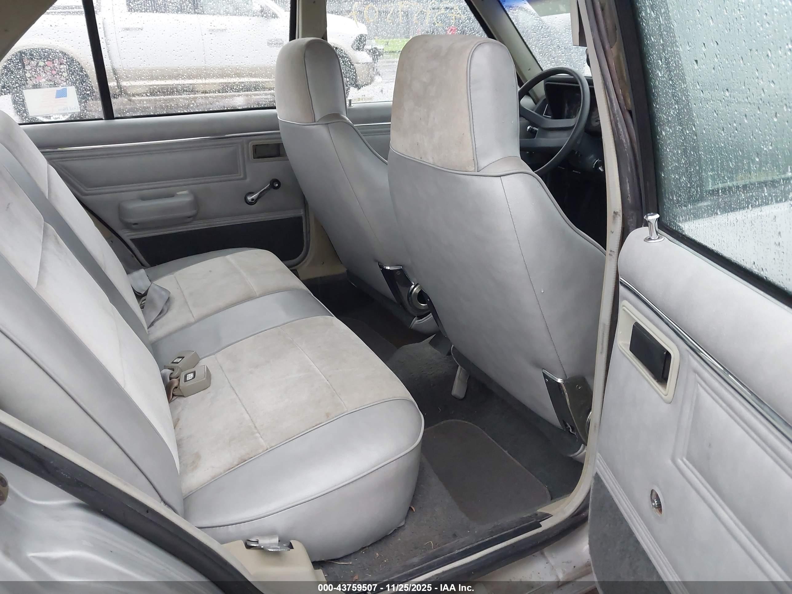 PLYMOUTH HORIZON image 8