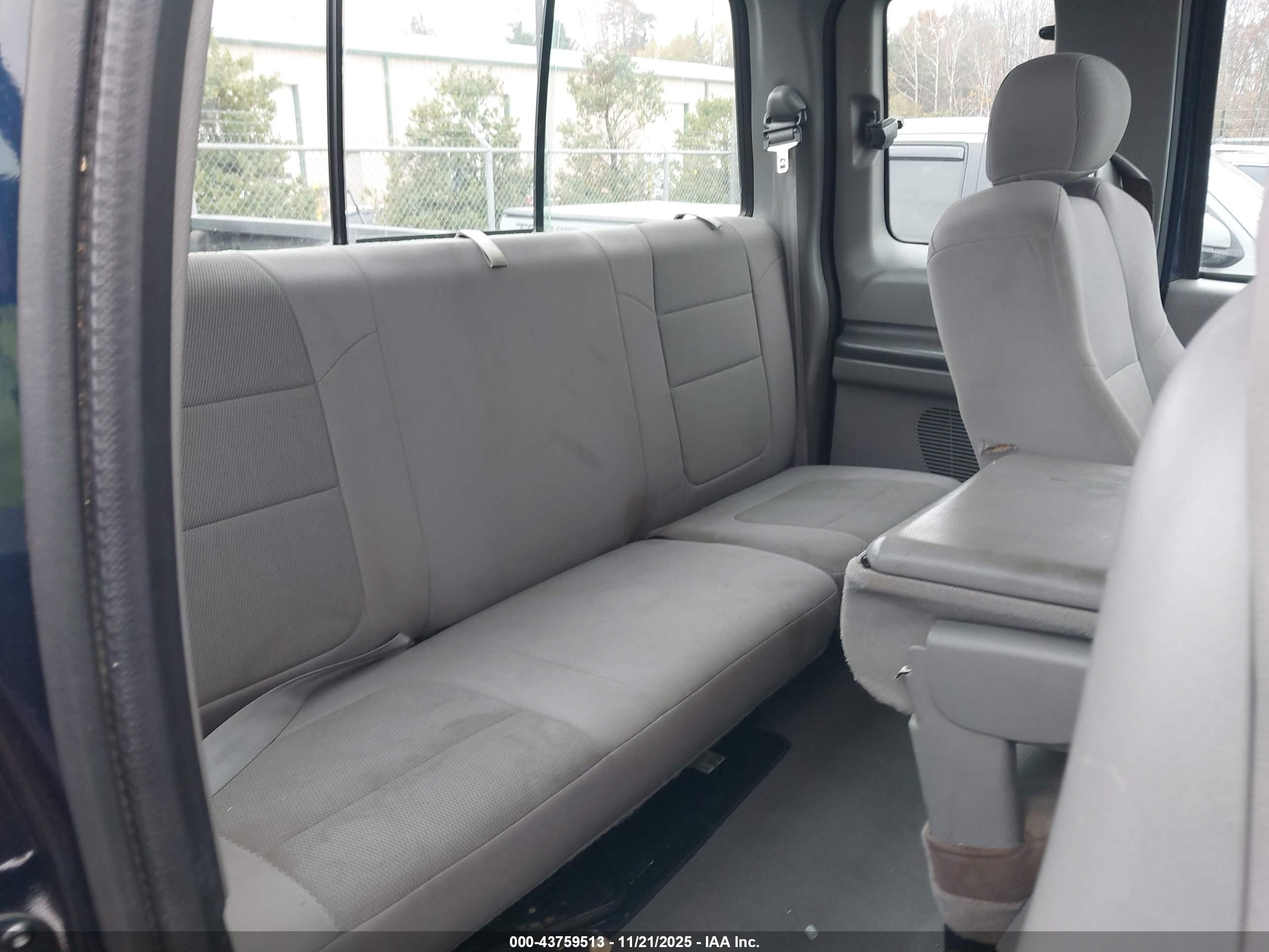 FORD F-250 image 8