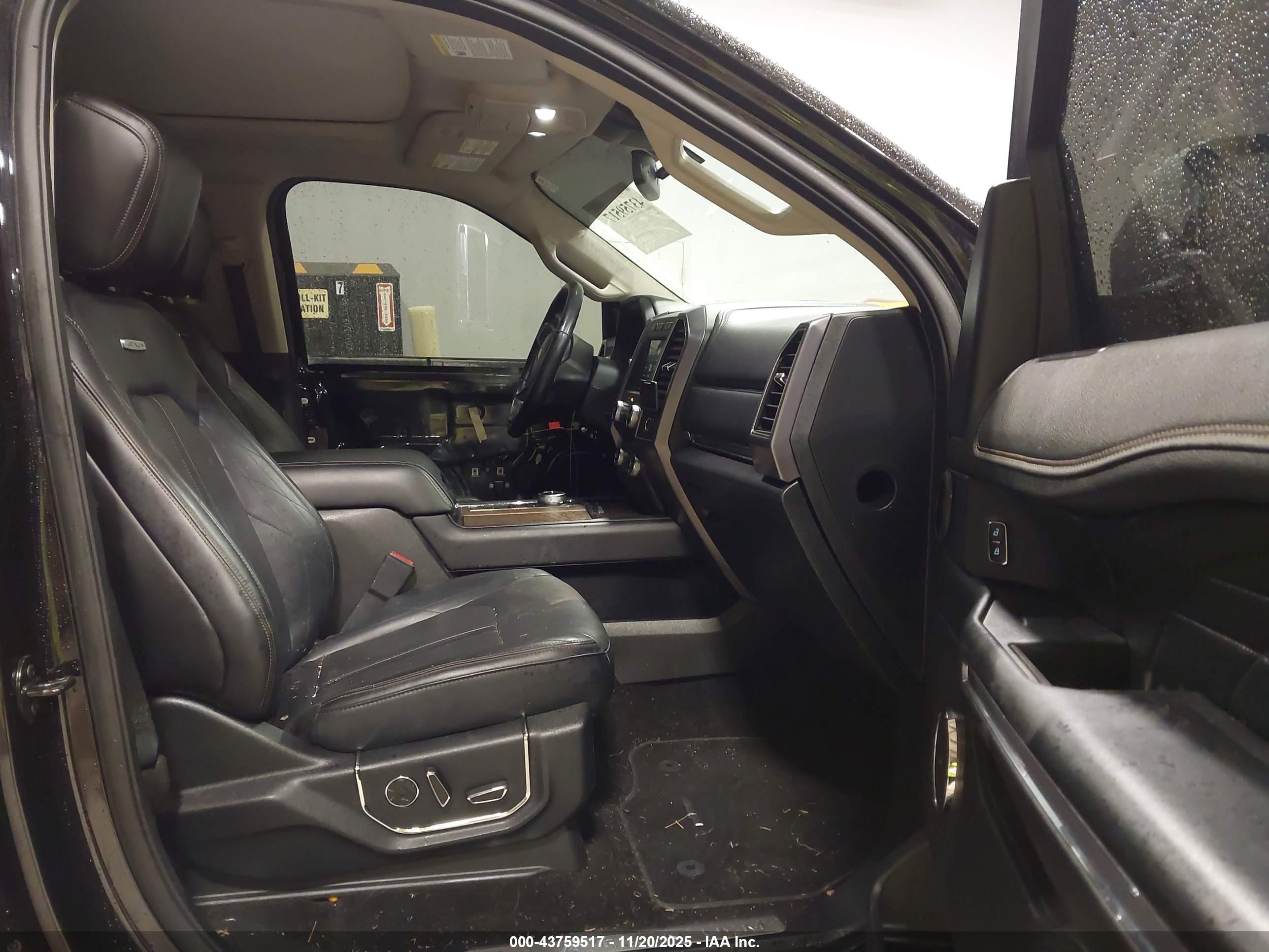FORD EXPEDITION image 5