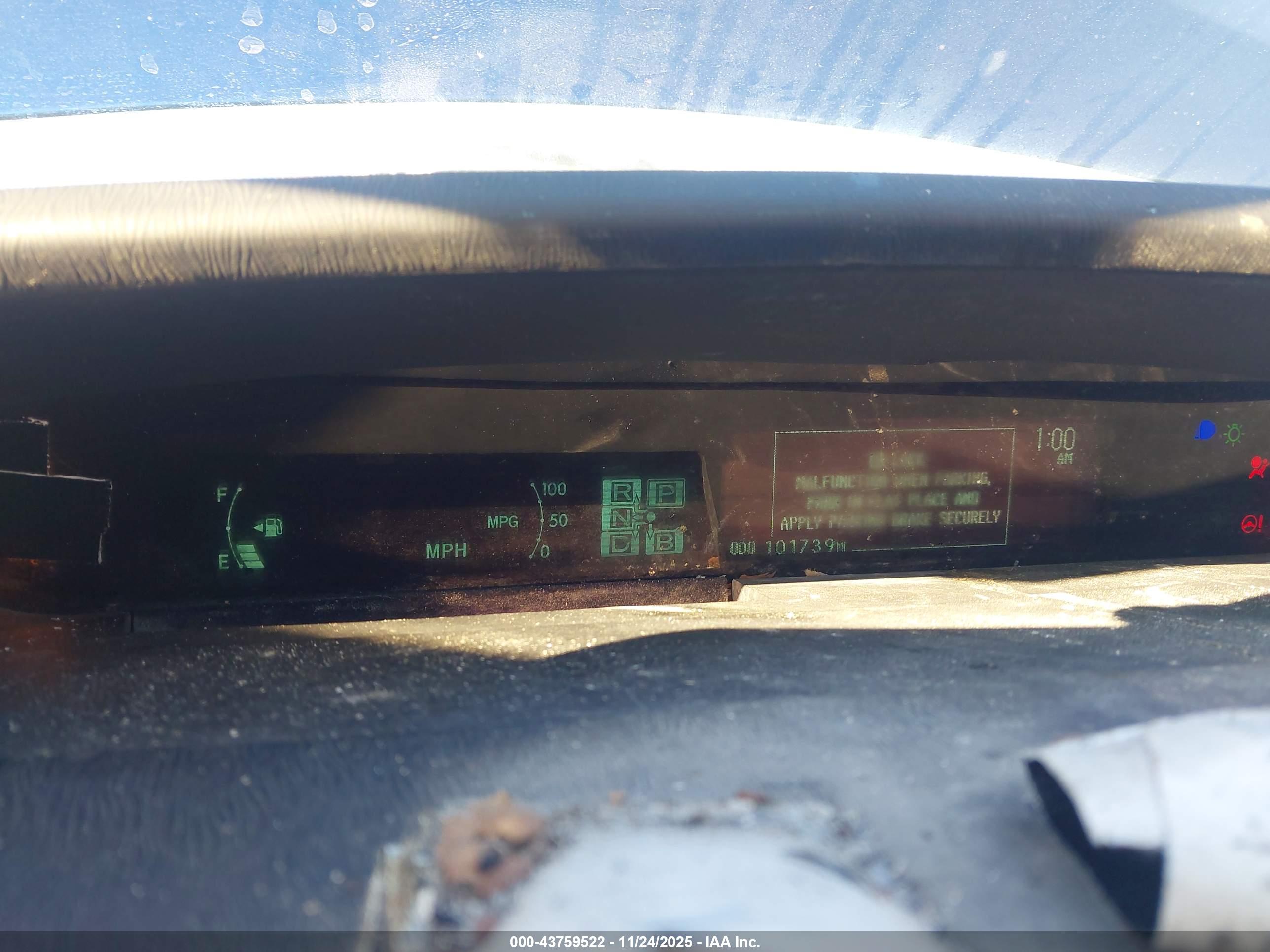 TOYOTA PRIUS image 7