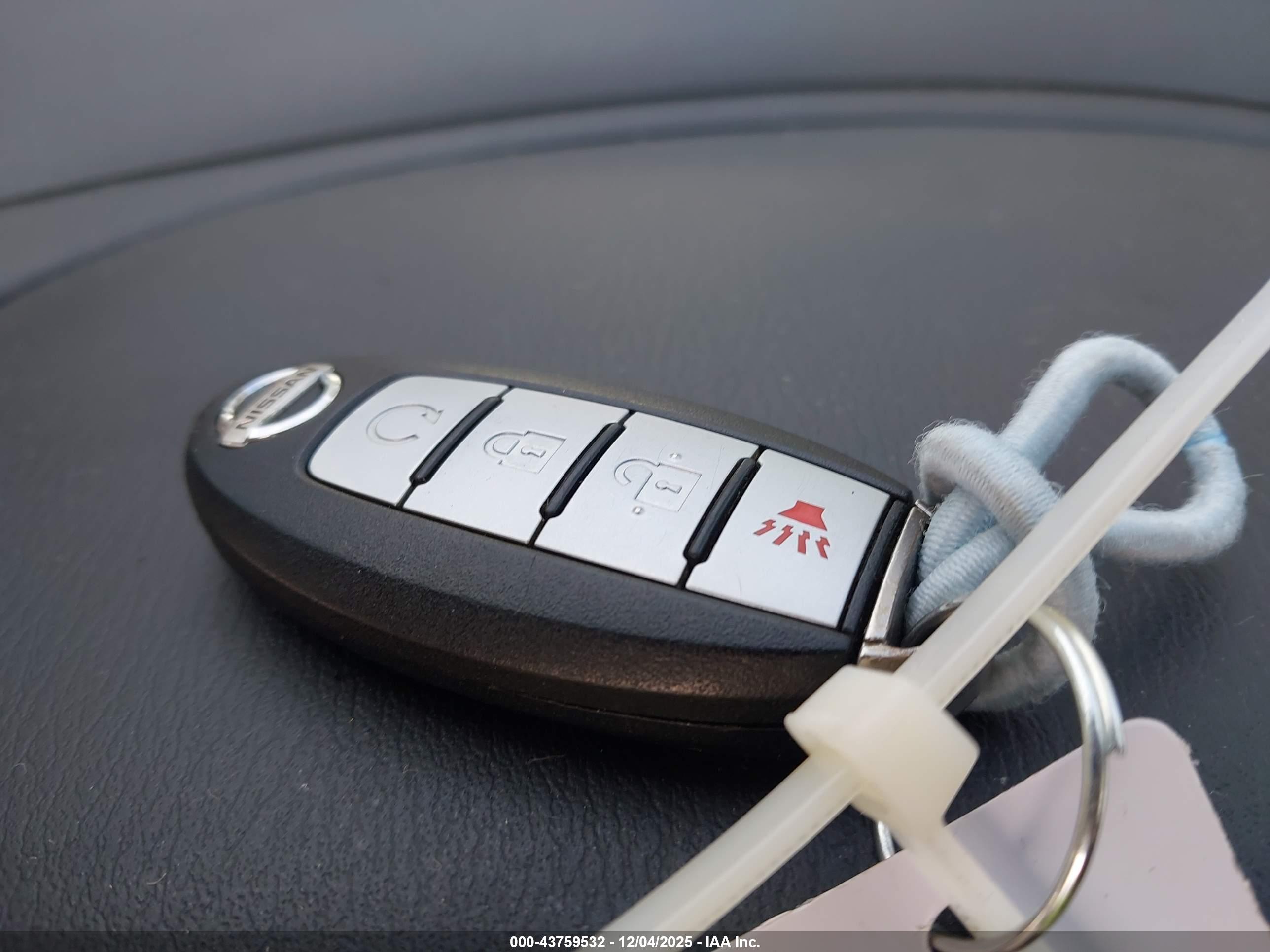 NISSAN PATHFINDER image 11