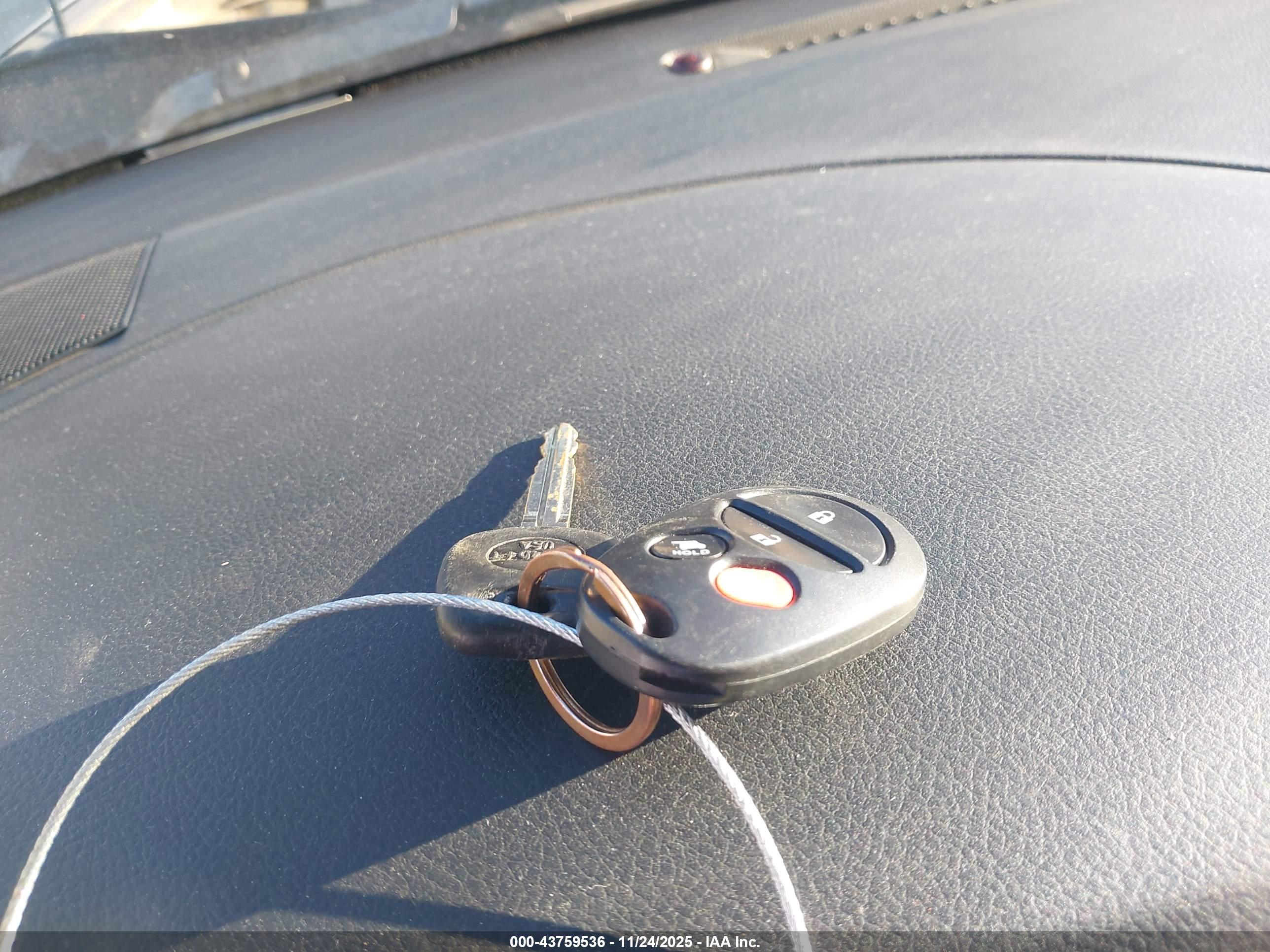 TOYOTA SEQUOIA image 11