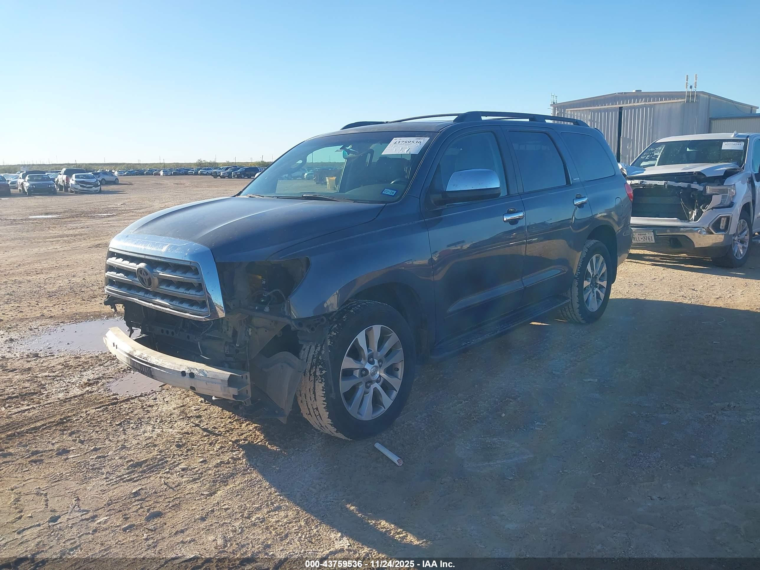 TOYOTA SEQUOIA image 2