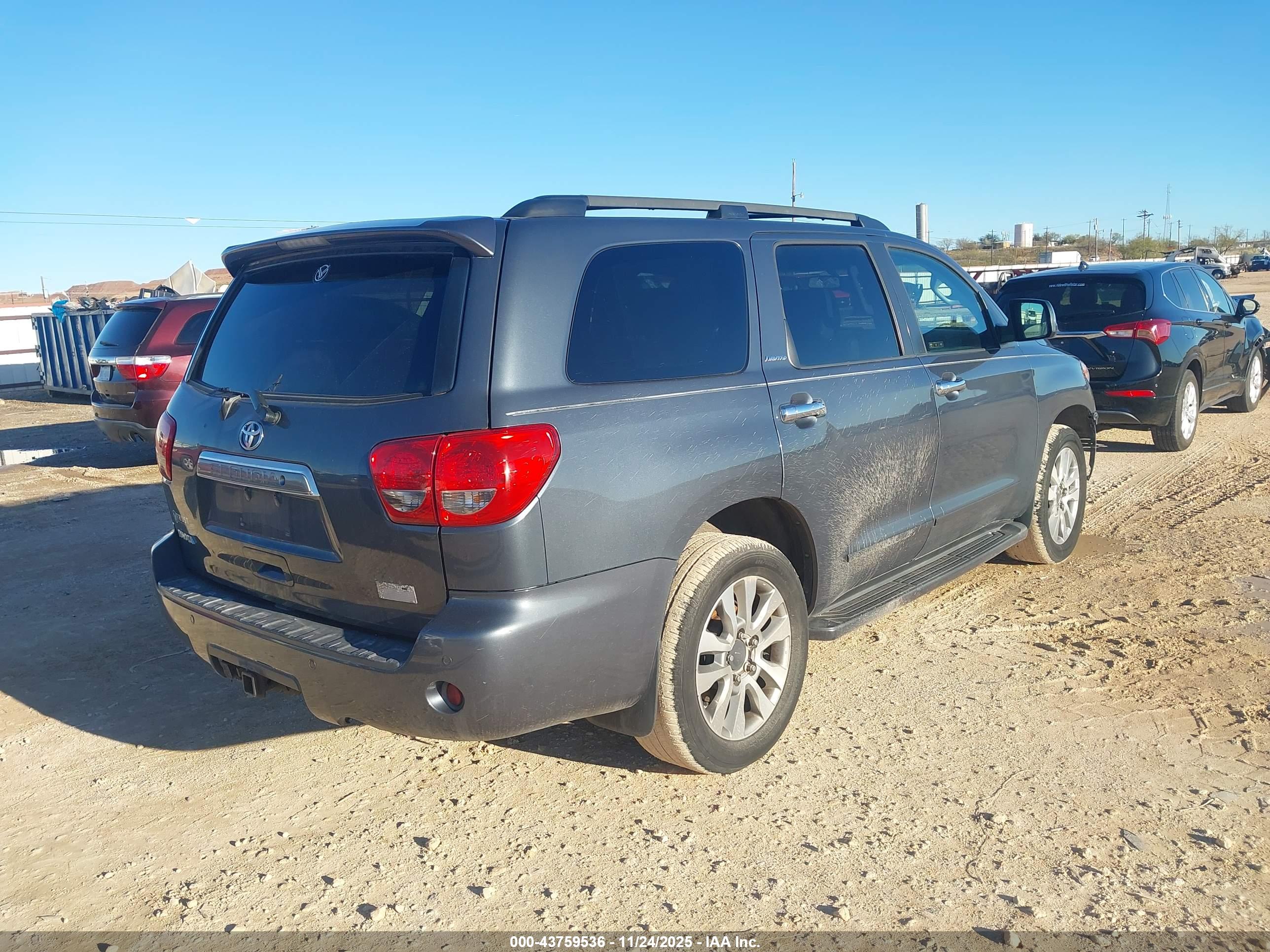 TOYOTA SEQUOIA image 4