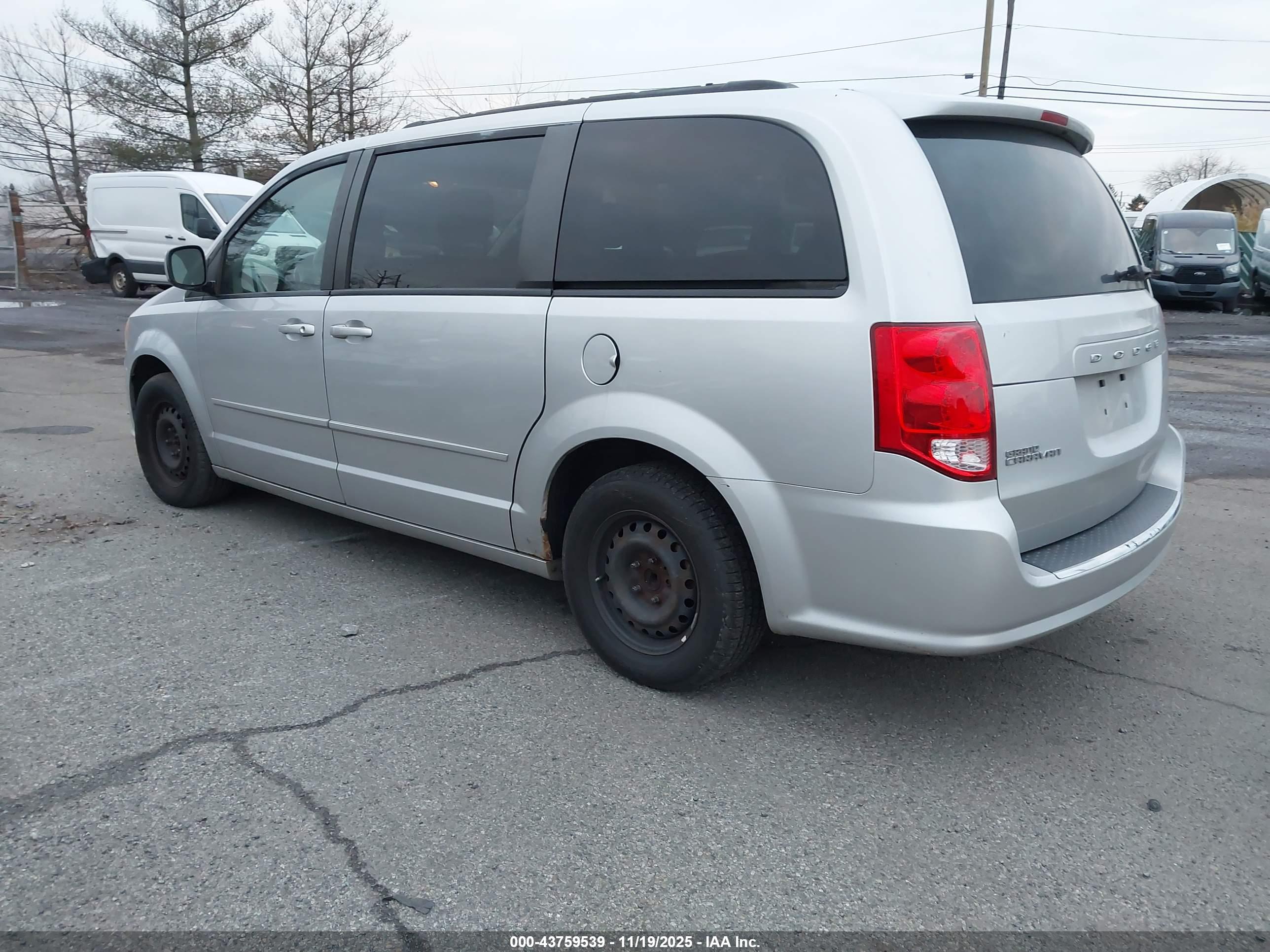 DODGE GRAND image 3