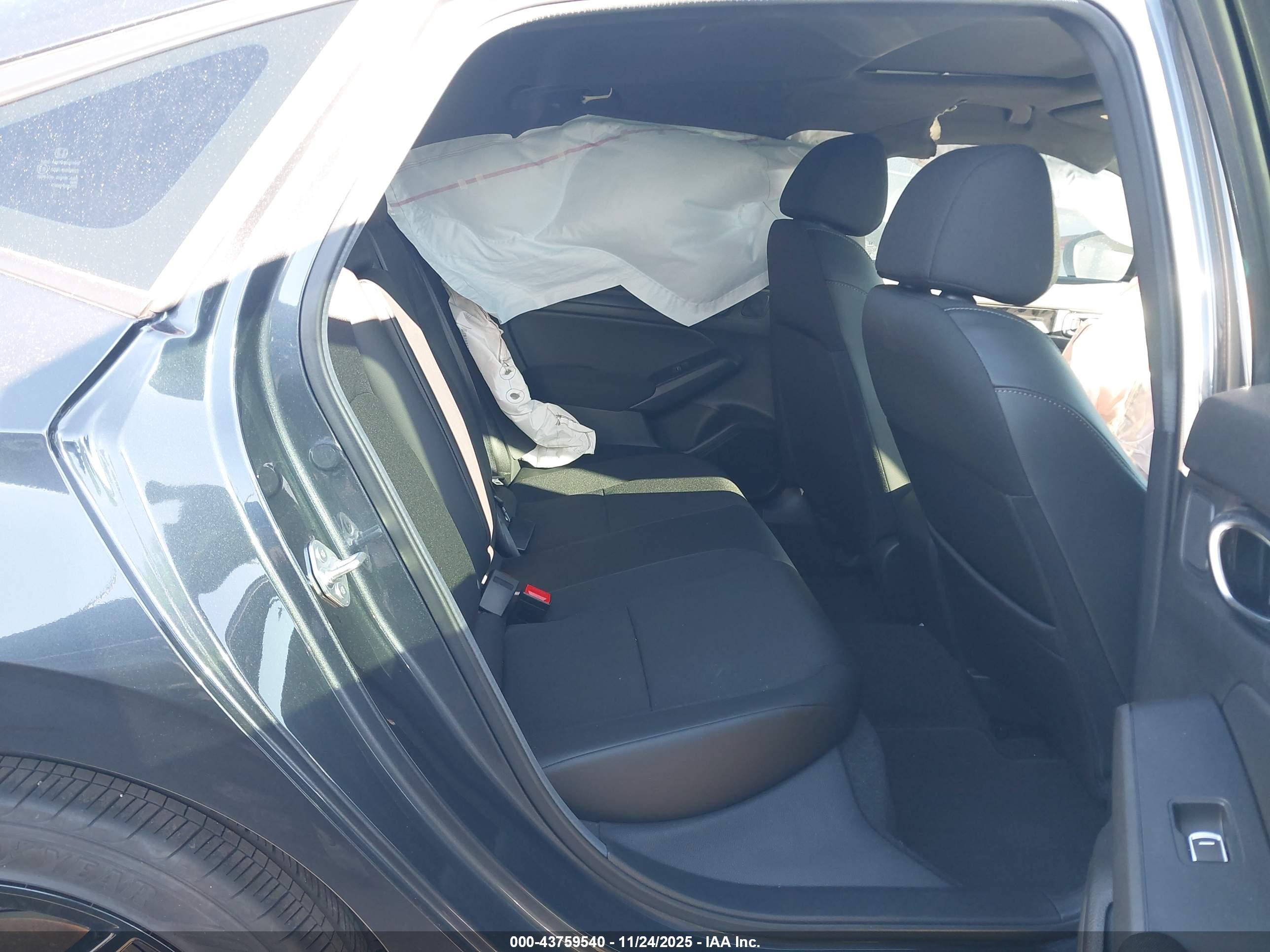 HONDA CIVIC image 8