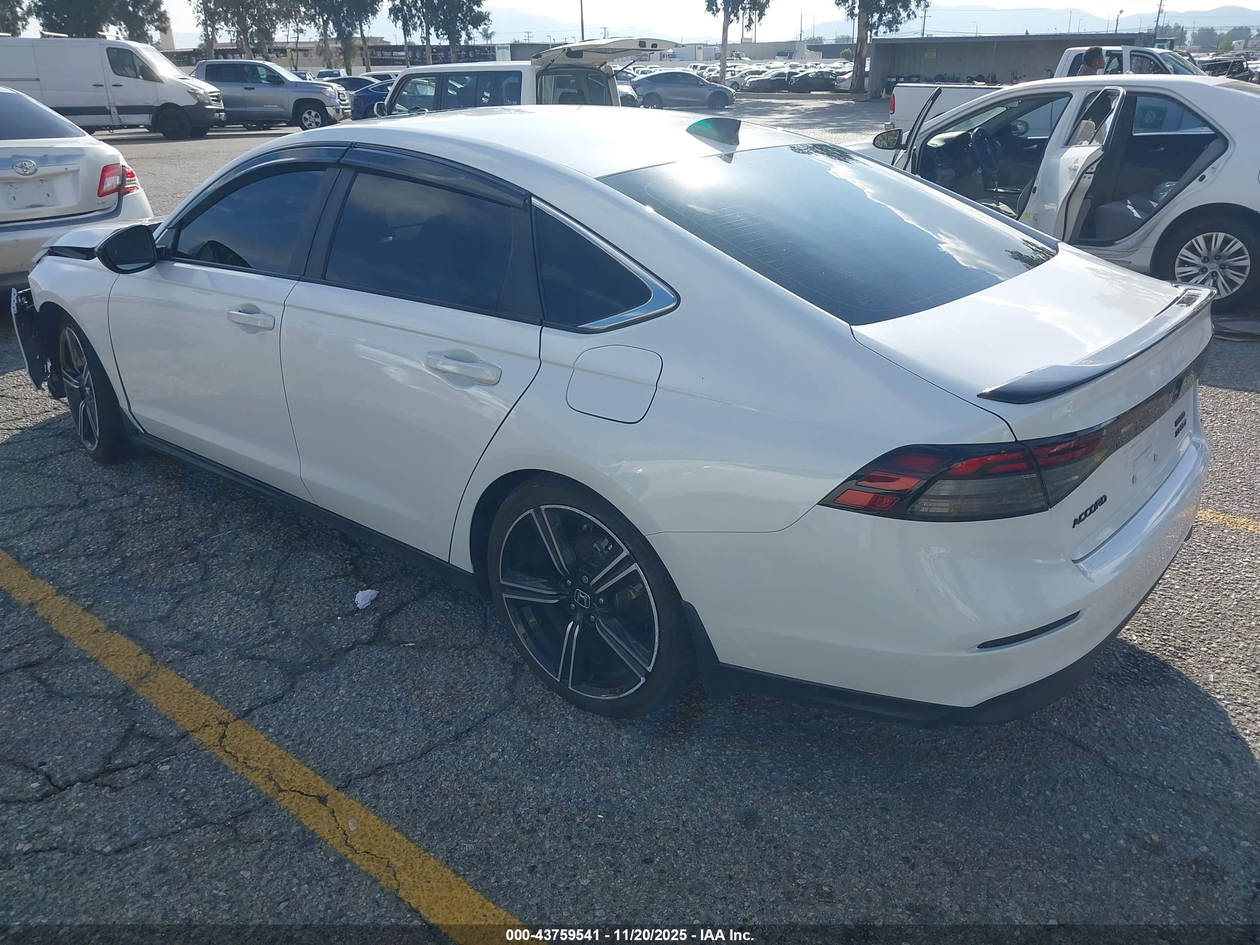 HONDA ACCORD image 3