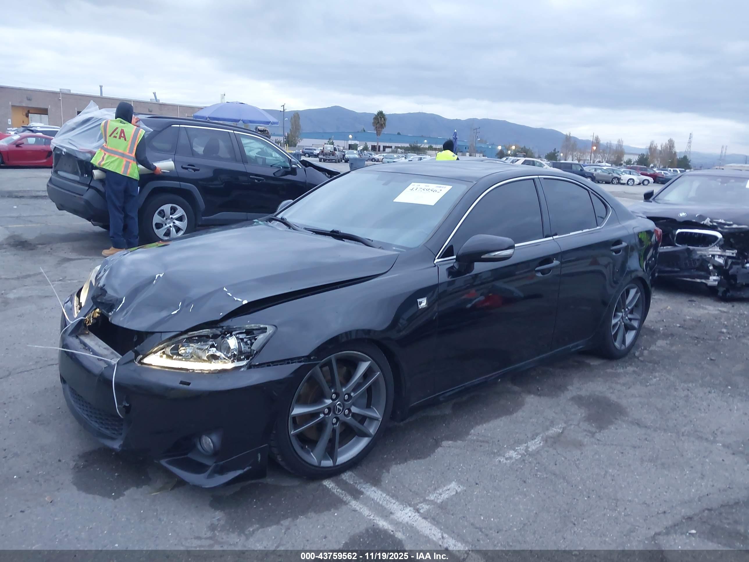 LEXUS IS image 6