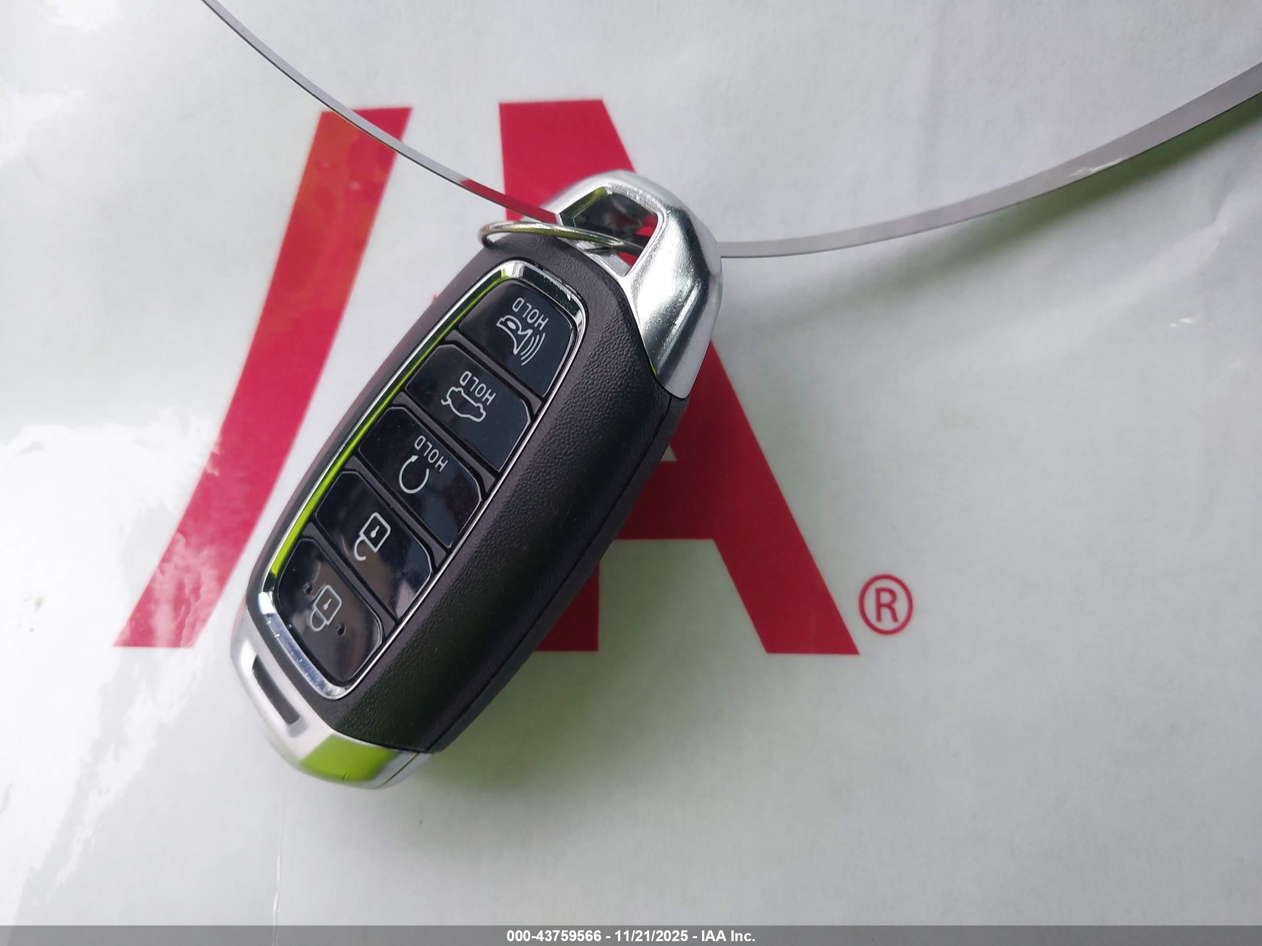 HYUNDAI ELANTRA image 11