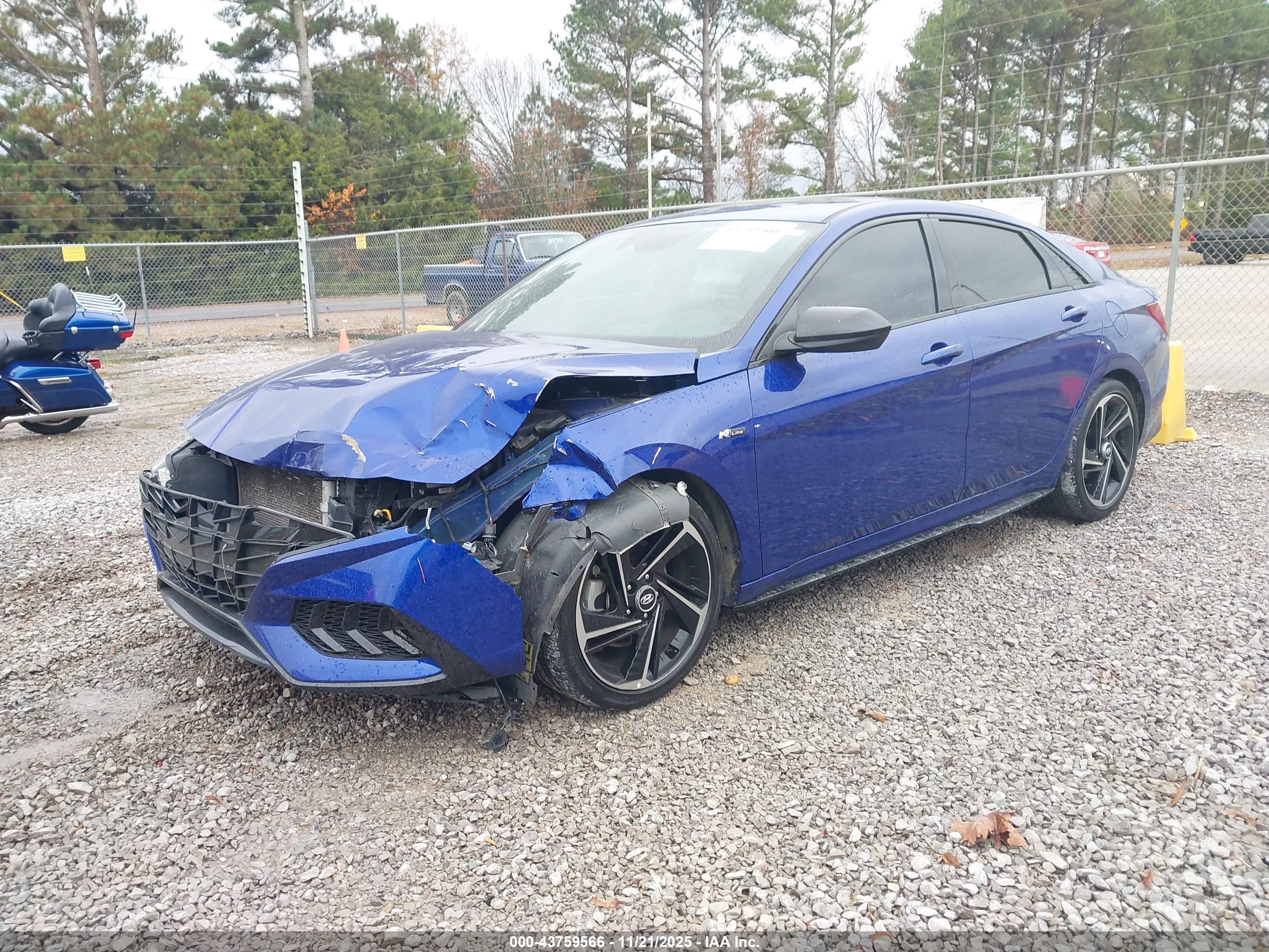 HYUNDAI ELANTRA image 2