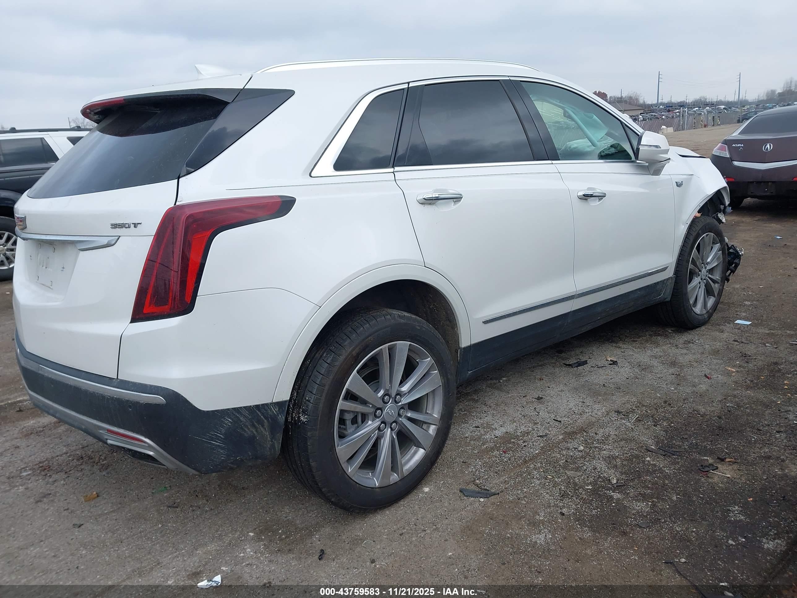 CADILLAC XT5 image 4