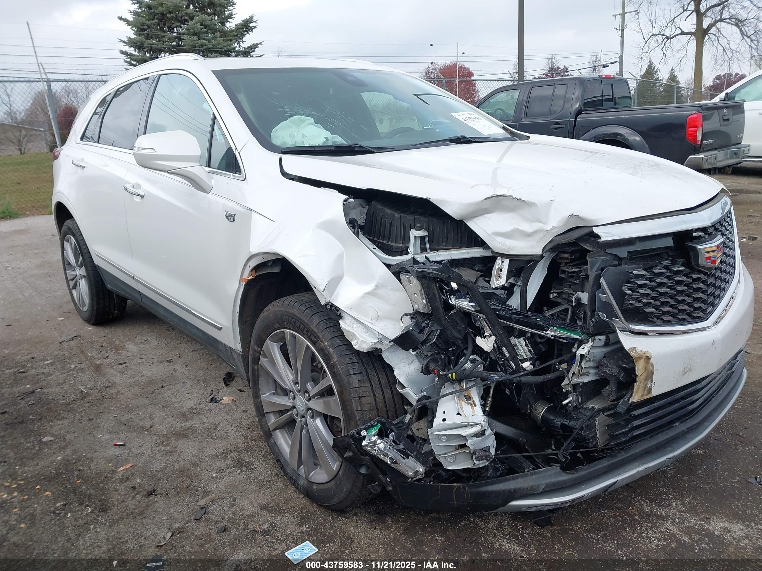 CADILLAC XT5 image 6