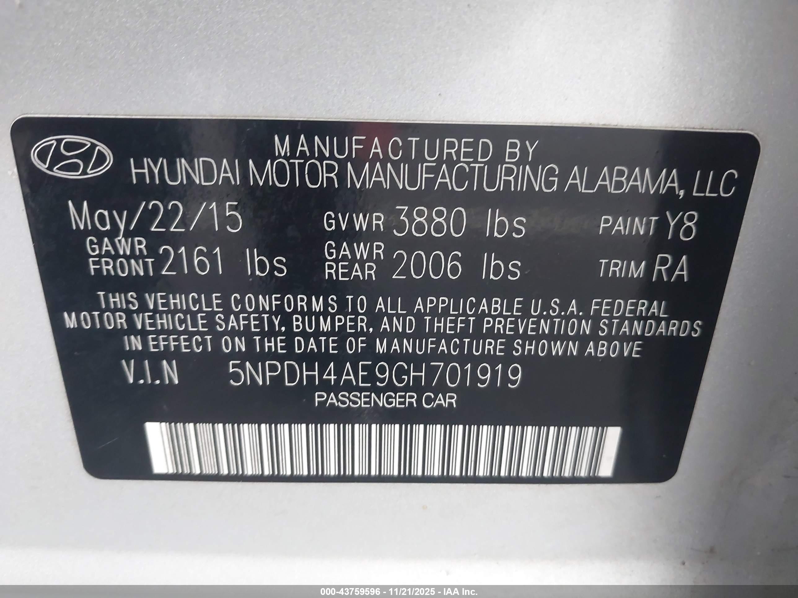 HYUNDAI ELANTRA image 9